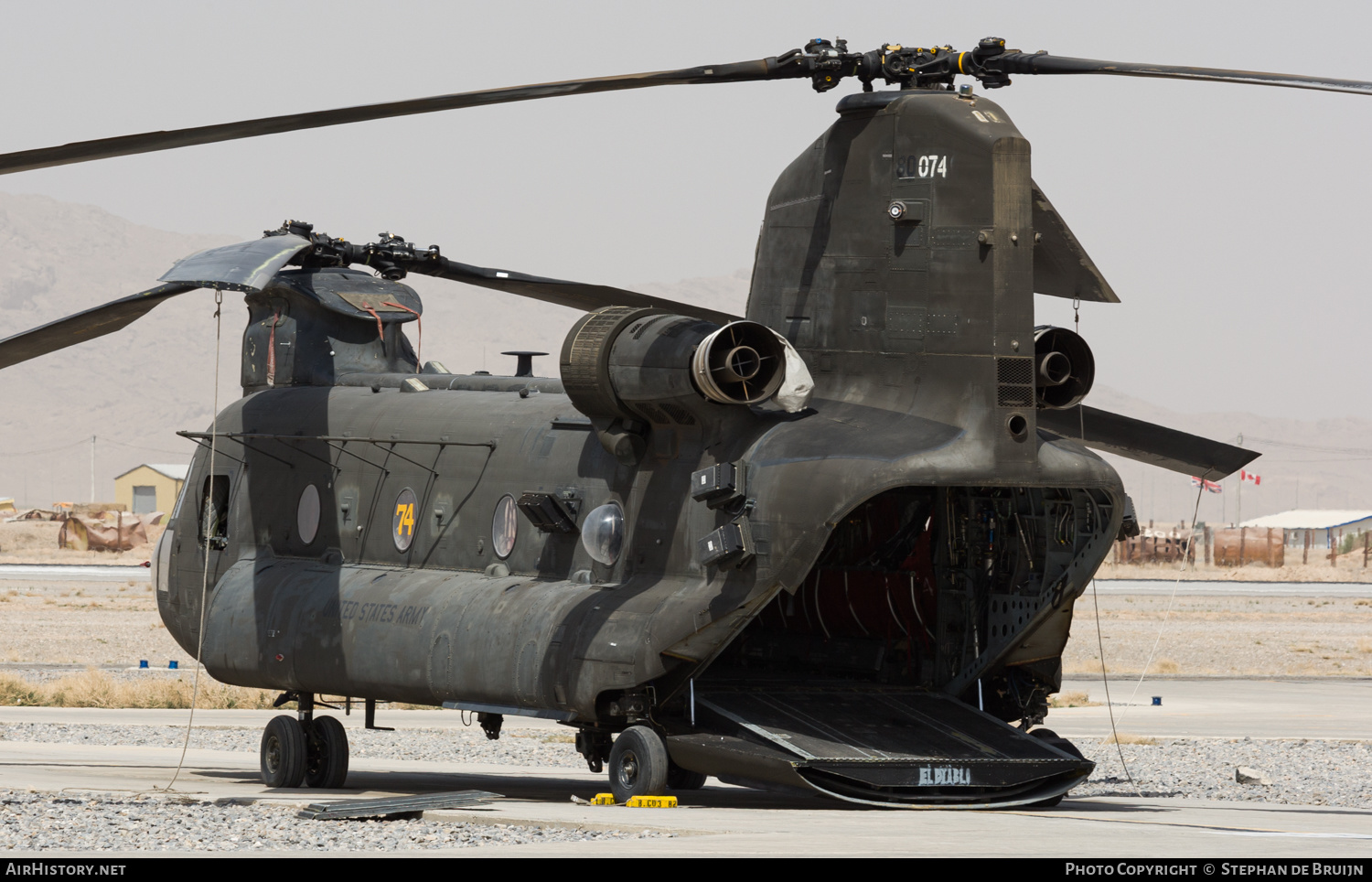 Aircraft Photo of 88-0074 / 80074 | Boeing CH-47D Chinook (414) | USA - Army | AirHistory.net #560711
