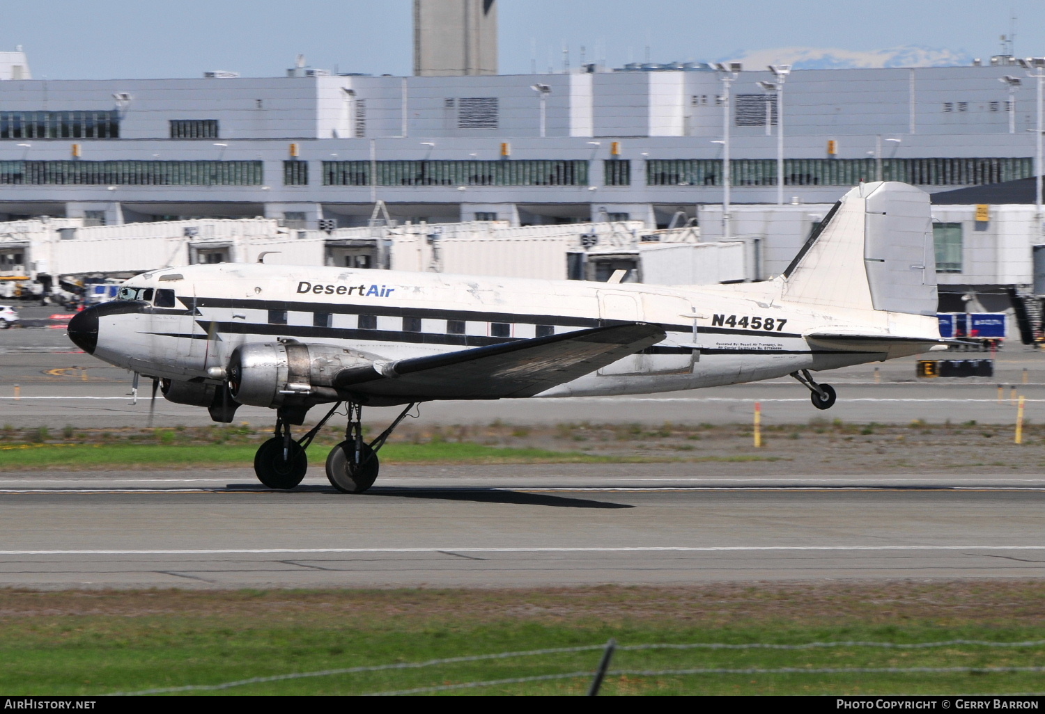 Aircraft Photo of N44587 | Douglas C-47A Skytrain | Desert Air | AirHistory.net #560740