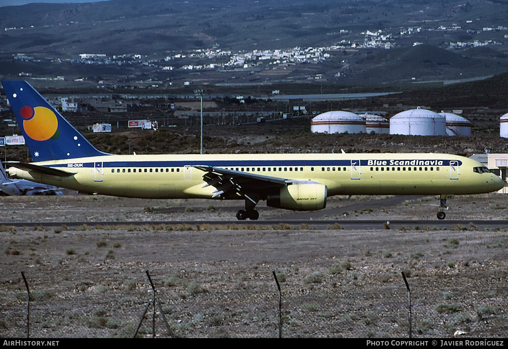 Aircraft Photo of SE-DUK | Boeing 757-236 | Blue Scandinavia | AirHistory.net #560806