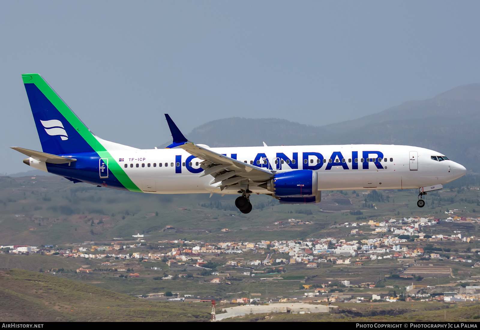 Aircraft Photo of TF-ICP | Boeing 737-8 Max 8 | Icelandair | AirHistory.net #560888