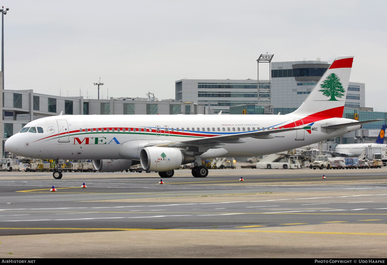 Aircraft Photo of T7-MRC | Airbus A320-214 | MEA - Middle East Airlines | AirHistory.net #560897