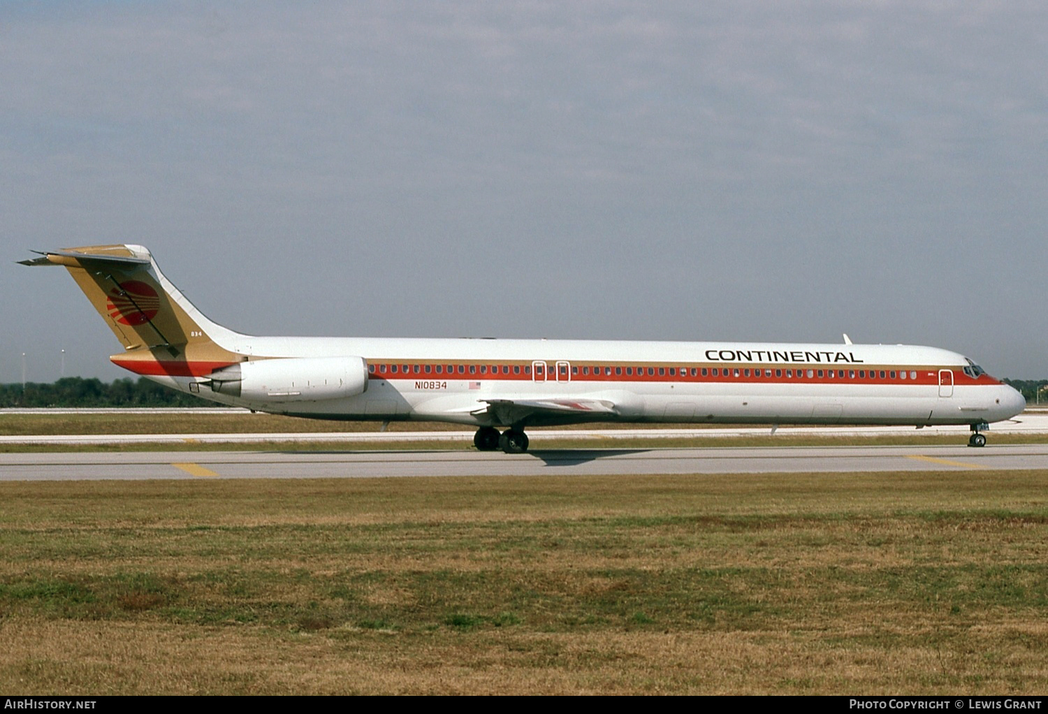 Aircraft Photo of N10834 | McDonnell Douglas MD-82 (DC-9-82) | Continental Airlines | AirHistory.net #560906