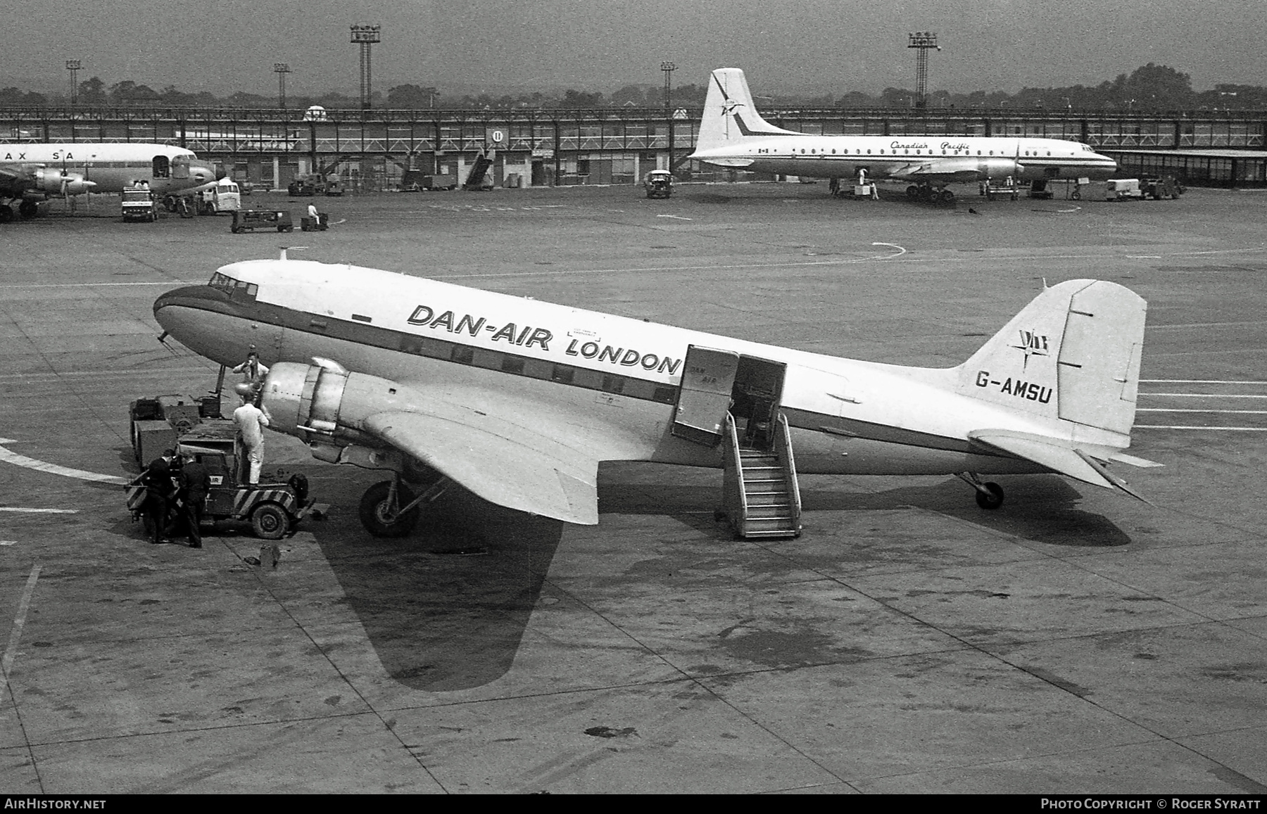 Aircraft Photo of G-AMSU | Douglas C-47B Dakota Mk.4 | Dan-Air London | AirHistory.net #560916