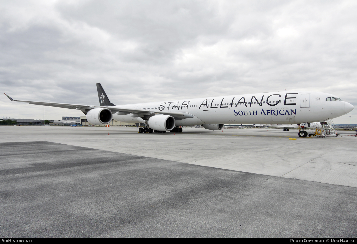 Aircraft Photo of ZS-SNC | Airbus A340-642 | South African Airways | AirHistory.net #561009