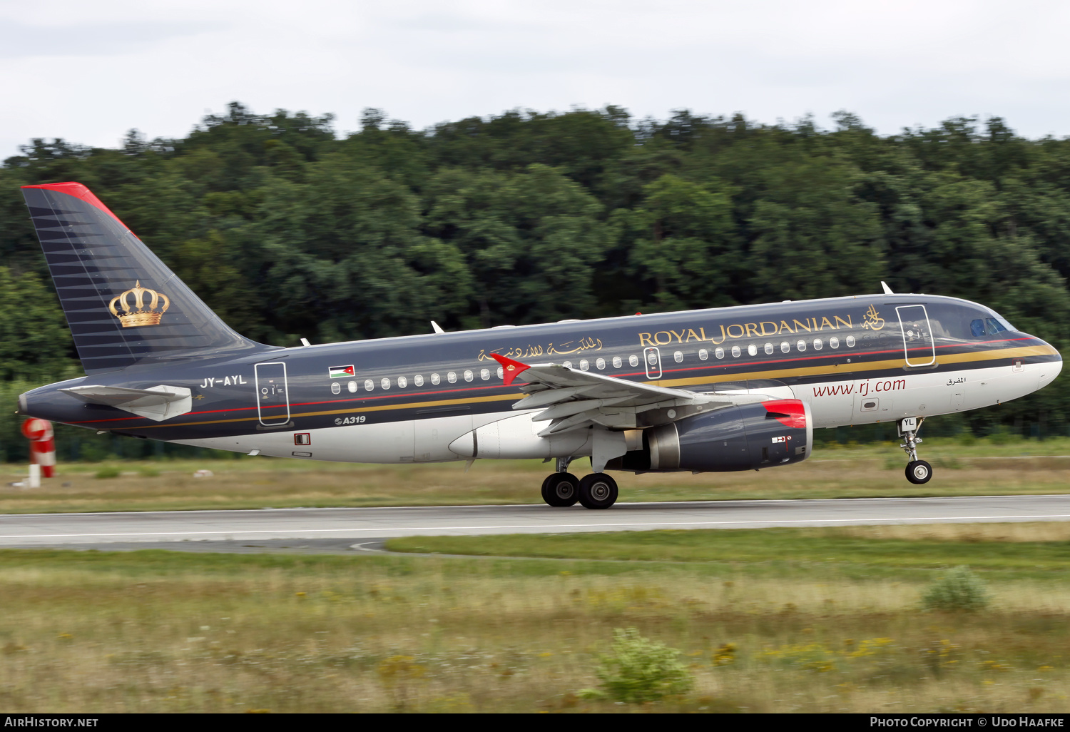 Aircraft Photo of JY-AYL | Airbus A319-132 | Royal Jordanian Airlines | AirHistory.net #561033