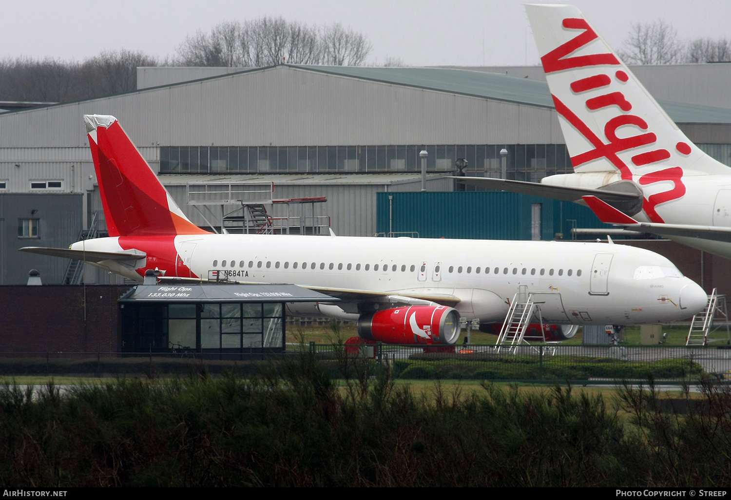 Aircraft Photo of N684TA | Airbus A320-233 | Avianca | AirHistory.net #561087