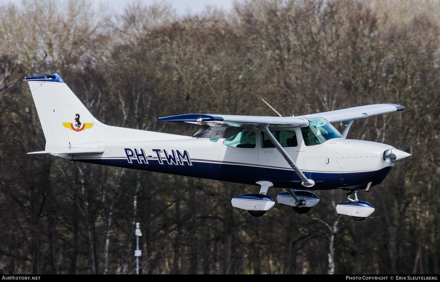 Aircraft Photo of PH-TWM | Cessna 172P Skyhawk | Vliegclub Twente | AirHistory.net #561118