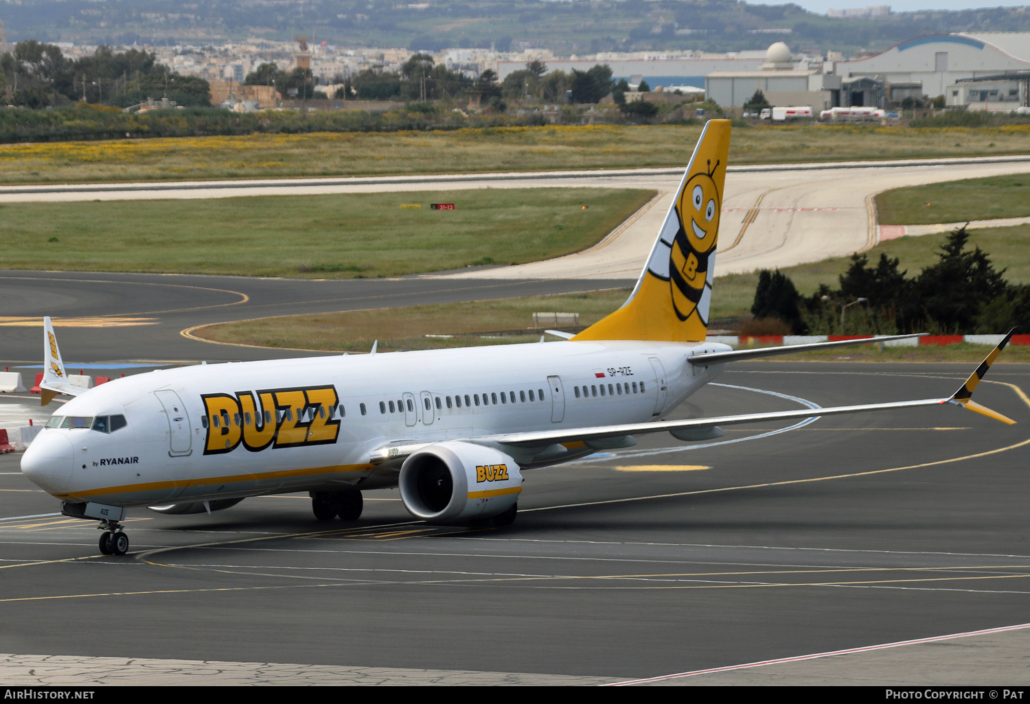 Aircraft Photo of SP-RZE | Boeing 737-8200 Max 200 | Buzz | AirHistory.net #561158