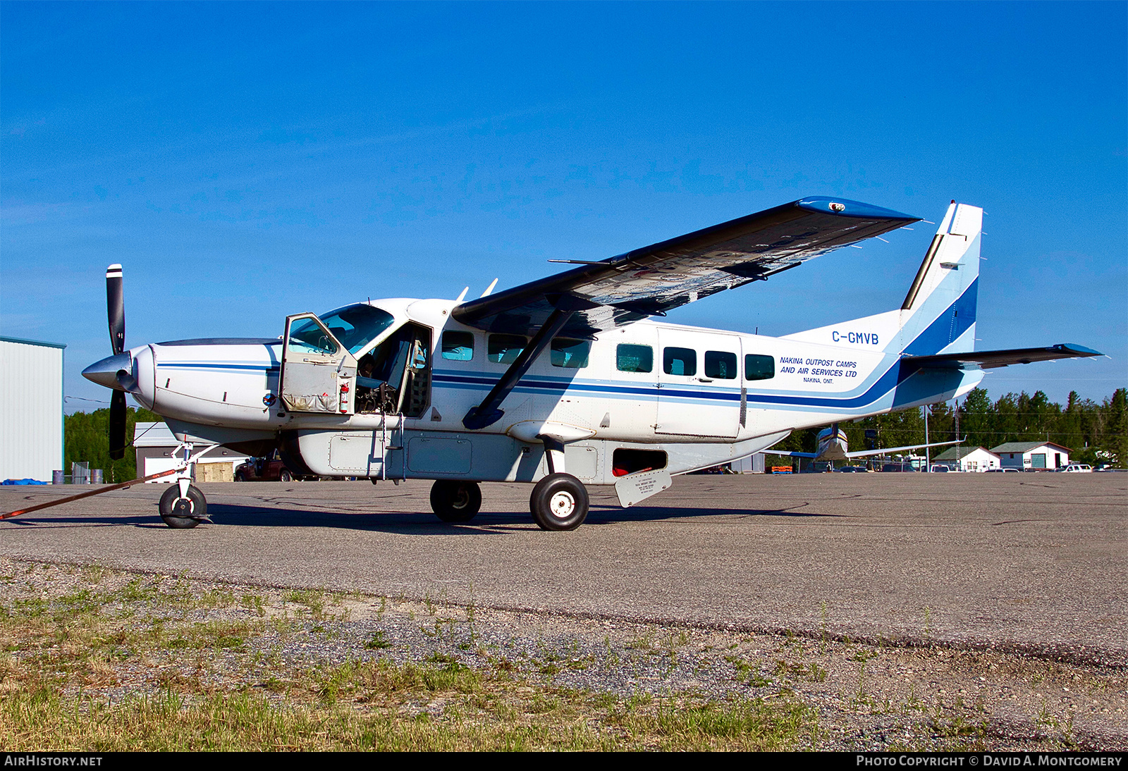 Aircraft Photo of C-GMVB | Cessna 208B Grand Caravan | Nakina Outpost Camps and Air Service | AirHistory.net #561167