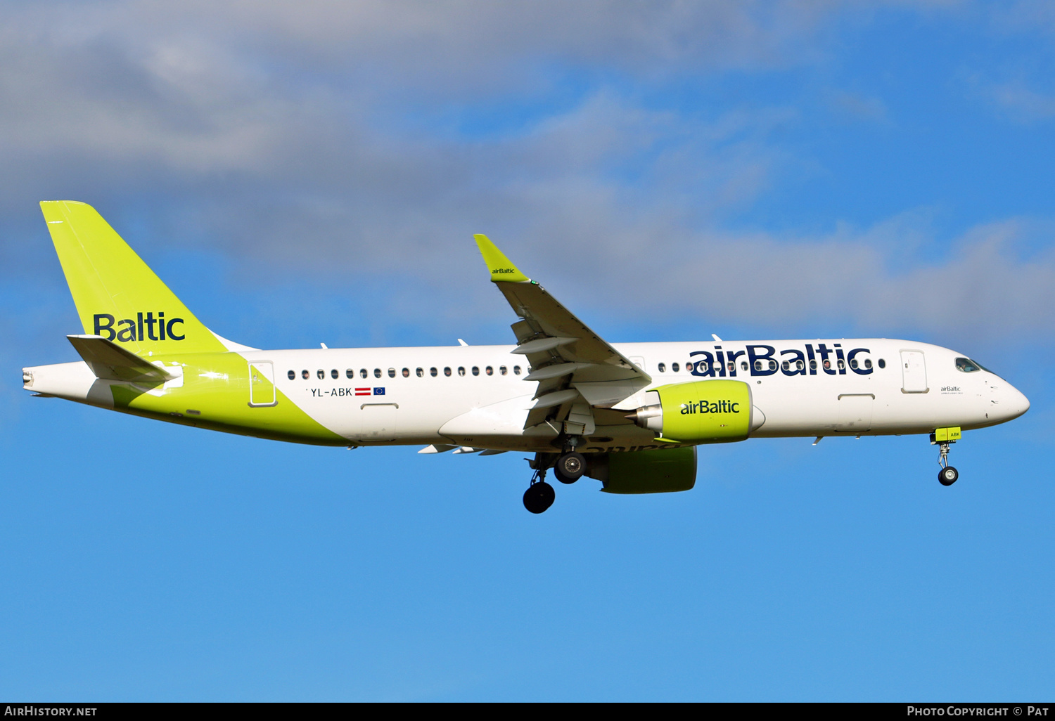 Aircraft Photo of YL-ABK | Airbus A220-371 (BD-500-1A11) | AirBaltic | AirHistory.net #561177