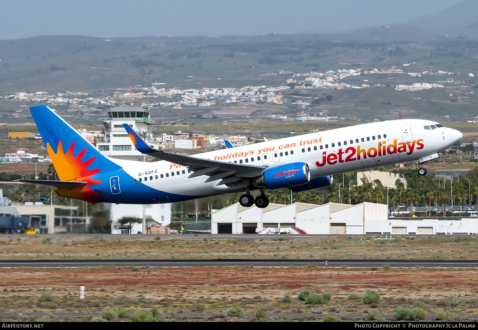 Aircraft Photo of G-GDFZ | Boeing 737-86Q | Jet2 Holidays | AirHistory.net #561187