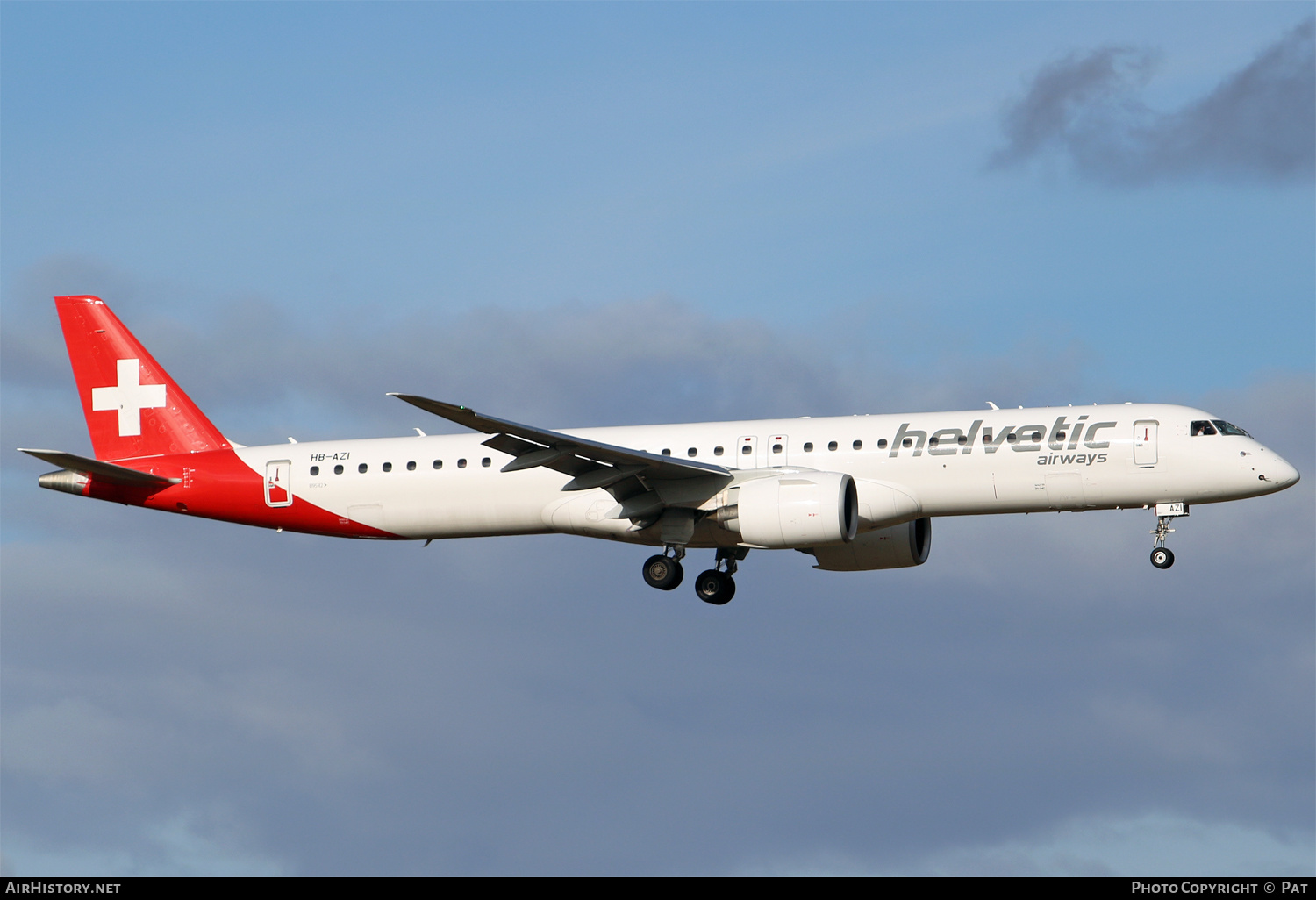 Aircraft Photo of HB-AZI | Embraer 195-E2 (ERJ-190-400) | Helvetic Airways | AirHistory.net #561206