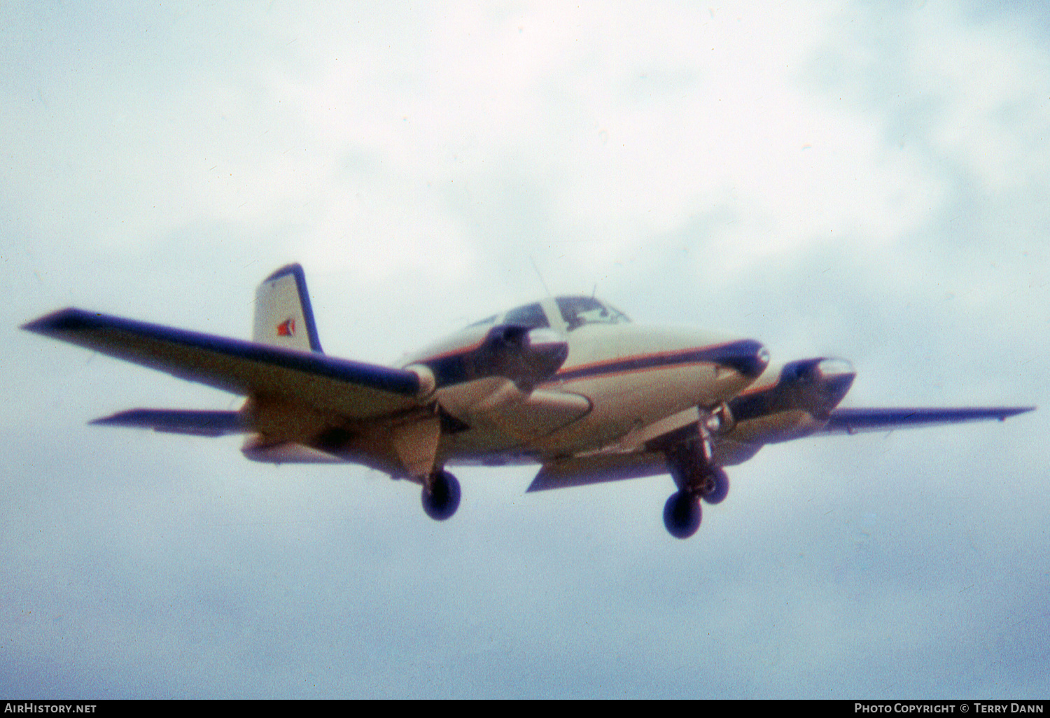 Aircraft Photo of G-AYNM | Beech D95A Travel Air | AirHistory.net #561241