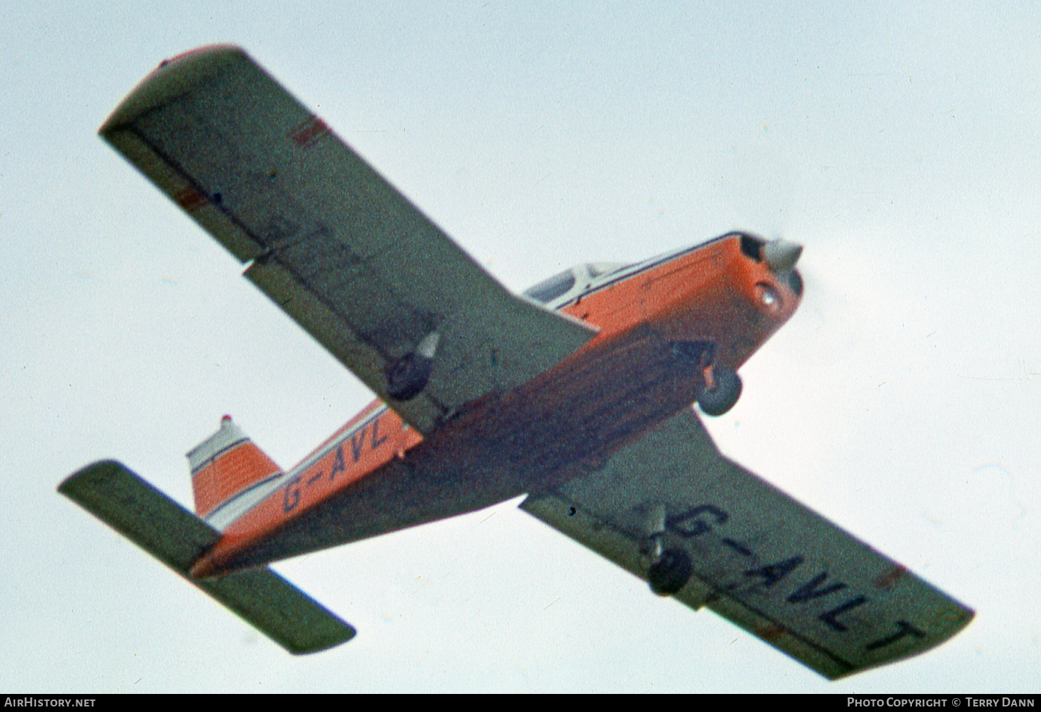 Aircraft Photo of G-AVLT | Piper PA-28-140 Cherokee | AirHistory.net #561242