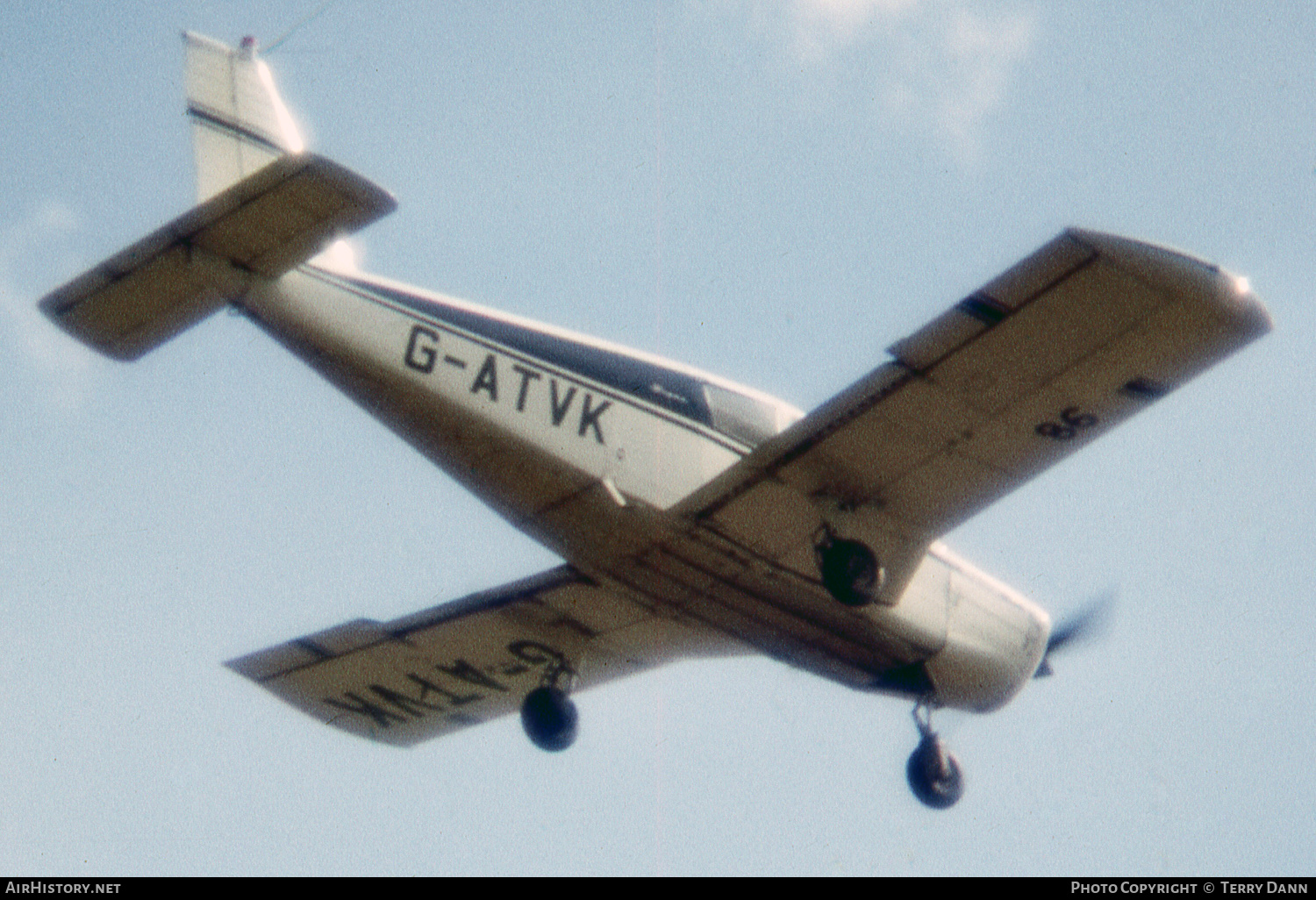 Aircraft Photo of G-ATVK | Piper PA-28-140 Cherokee | AirHistory.net #561245