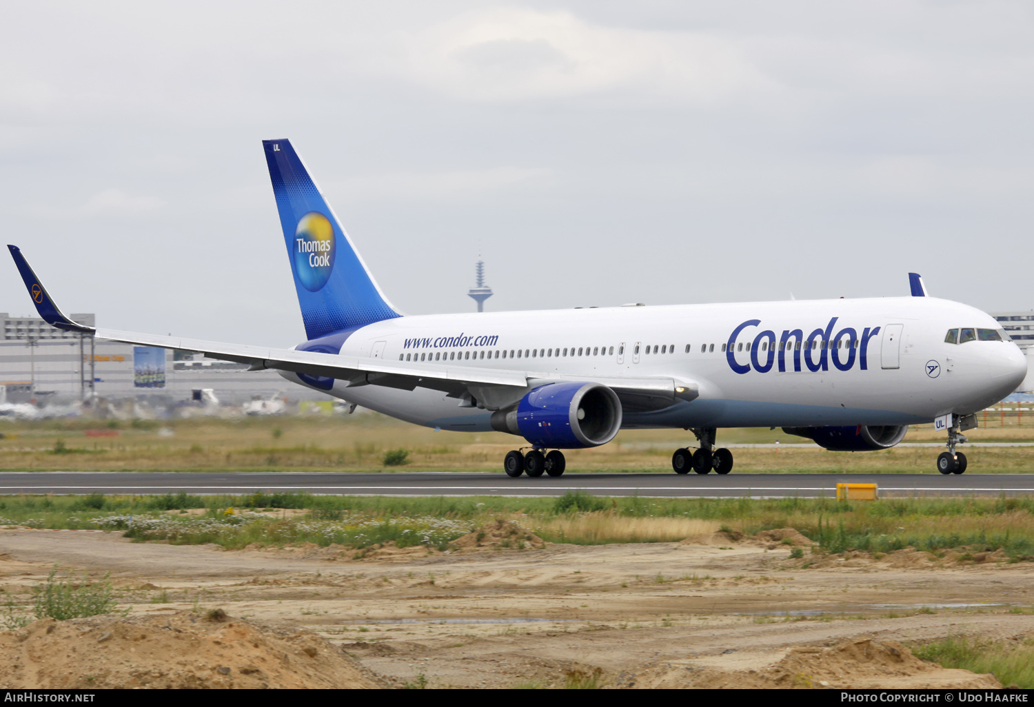 Aircraft Photo of D-ABUL | Boeing 767-31B/ER | Condor Flugdienst | AirHistory.net #561318