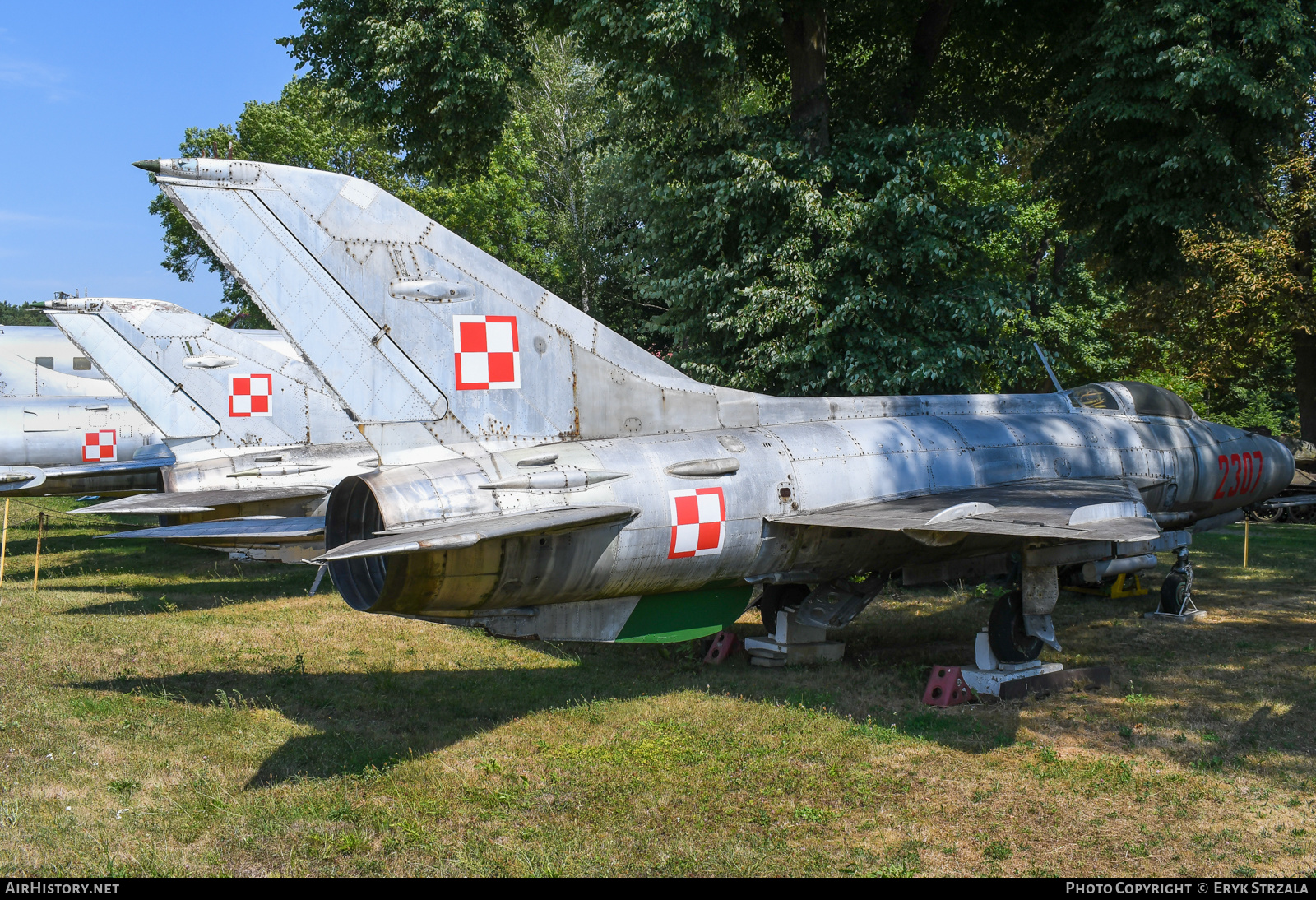 Aircraft Photo of 2307 | Mikoyan-Gurevich MiG-21F-13 | Poland - Air Force | AirHistory.net #561337