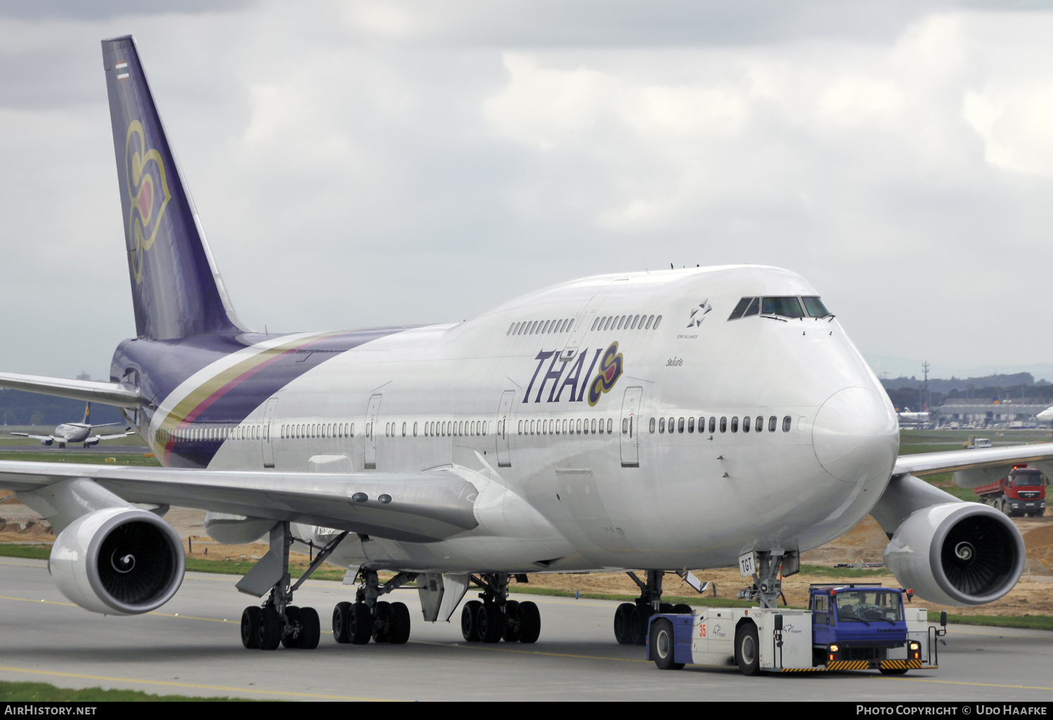 Aircraft Photo of HS-TGT | Boeing 747-4D7 | Thai Airways International | AirHistory.net #561365