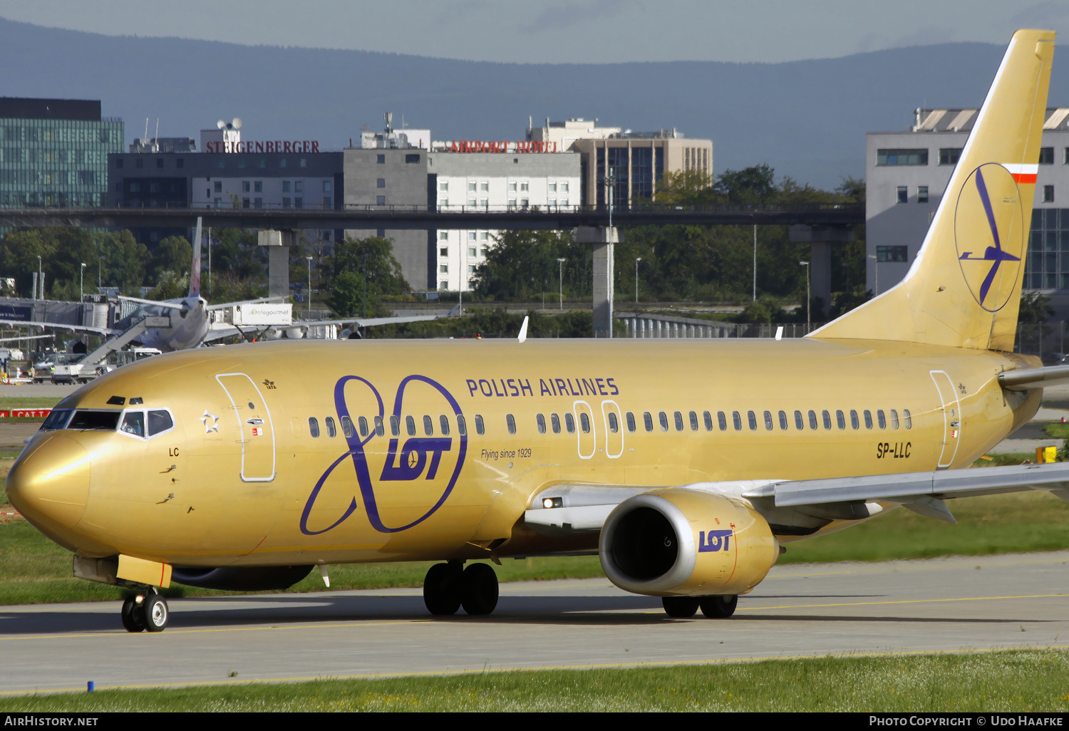 Aircraft Photo of SP-LLC | Boeing 737-45D | LOT Polish Airlines - Polskie Linie Lotnicze | AirHistory.net #561660