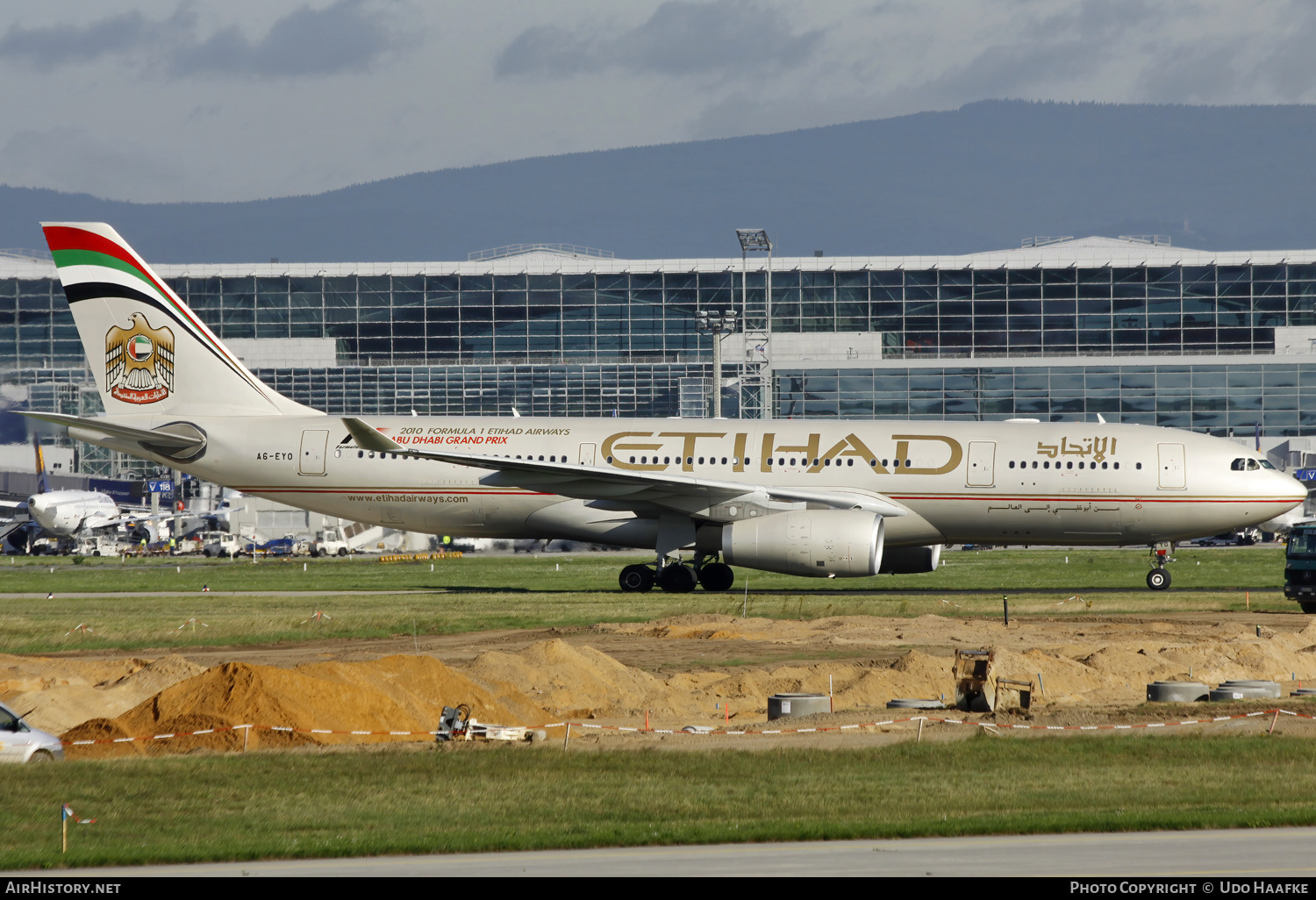 Aircraft Photo of A6-EYO | Airbus A330-243 | Etihad Airways | AirHistory.net #561721