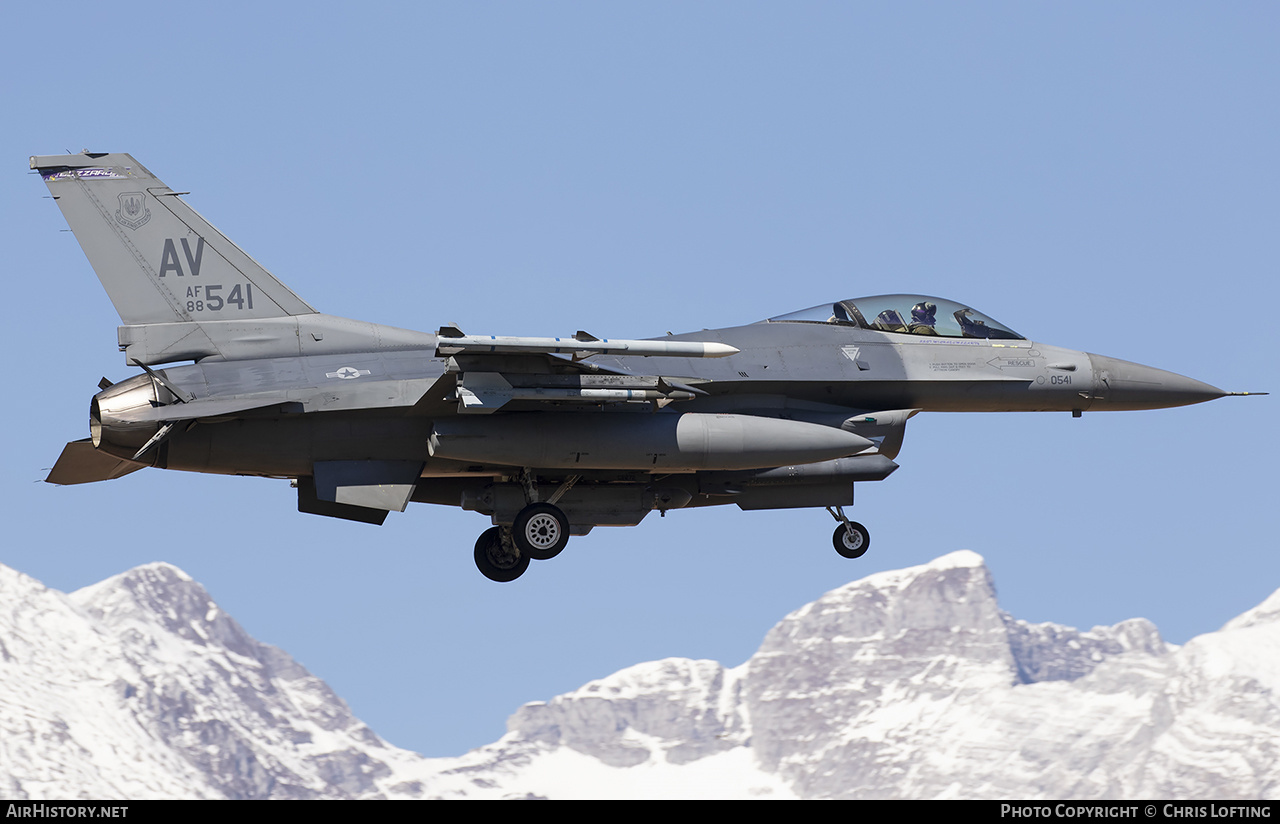 Aircraft Photo of 88-0541 / AF88-541 | Lockheed Martin F-16CM Fighting Falcon | USA - Air Force | AirHistory.net #561830