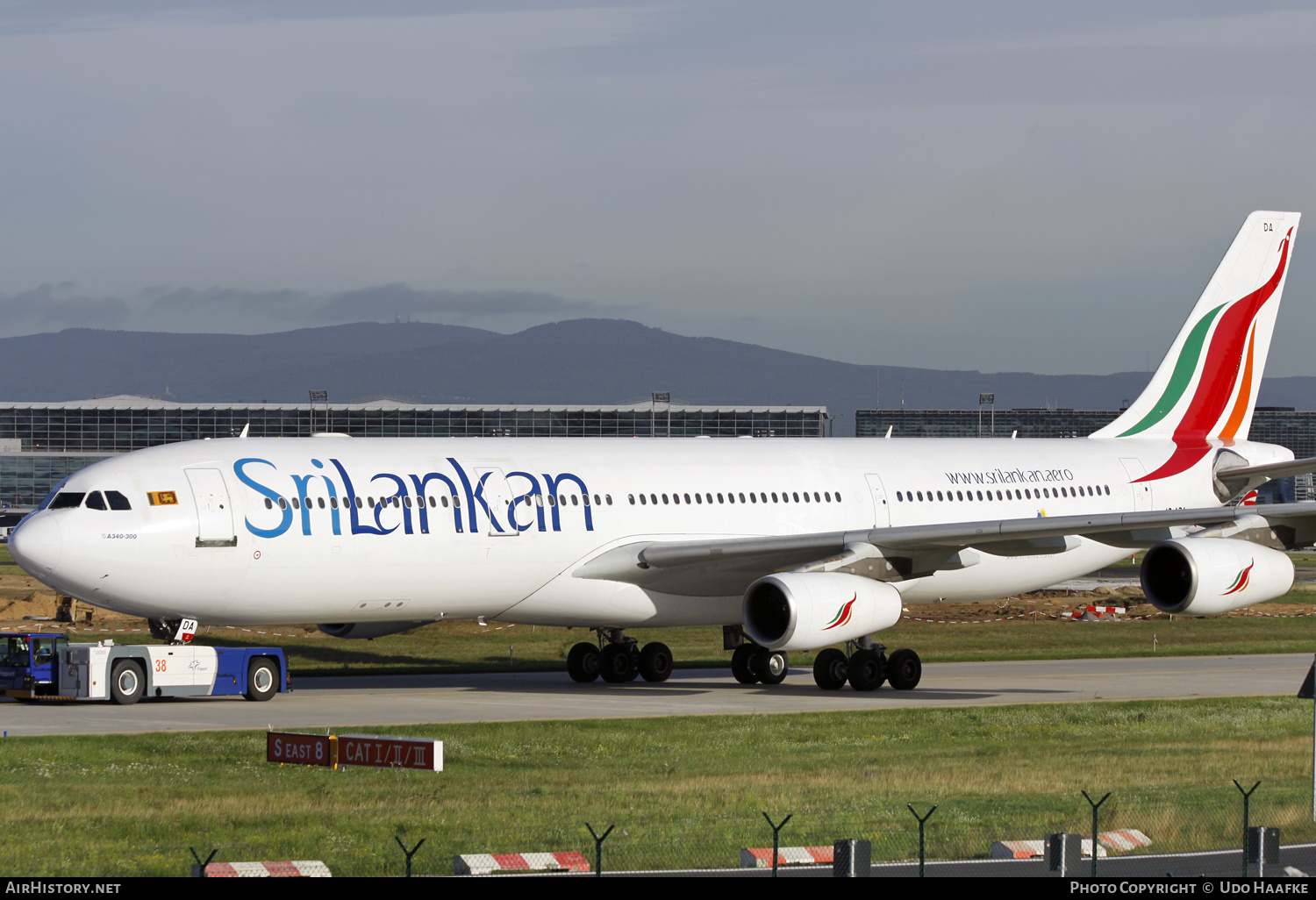Aircraft Photo of 4R-ADA | Airbus A340-311 | SriLankan Airlines | AirHistory.net #561835