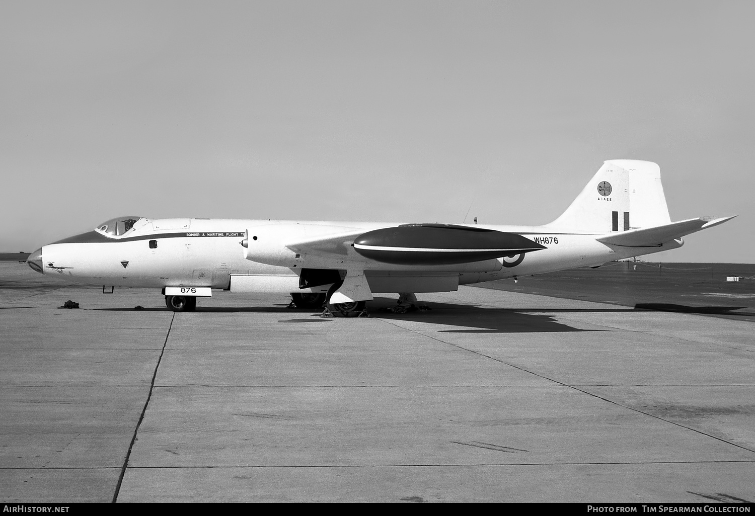 Aircraft Photo of WH876 | English Electric Canberra B2(mod) | UK - Air Force | AirHistory.net #561845