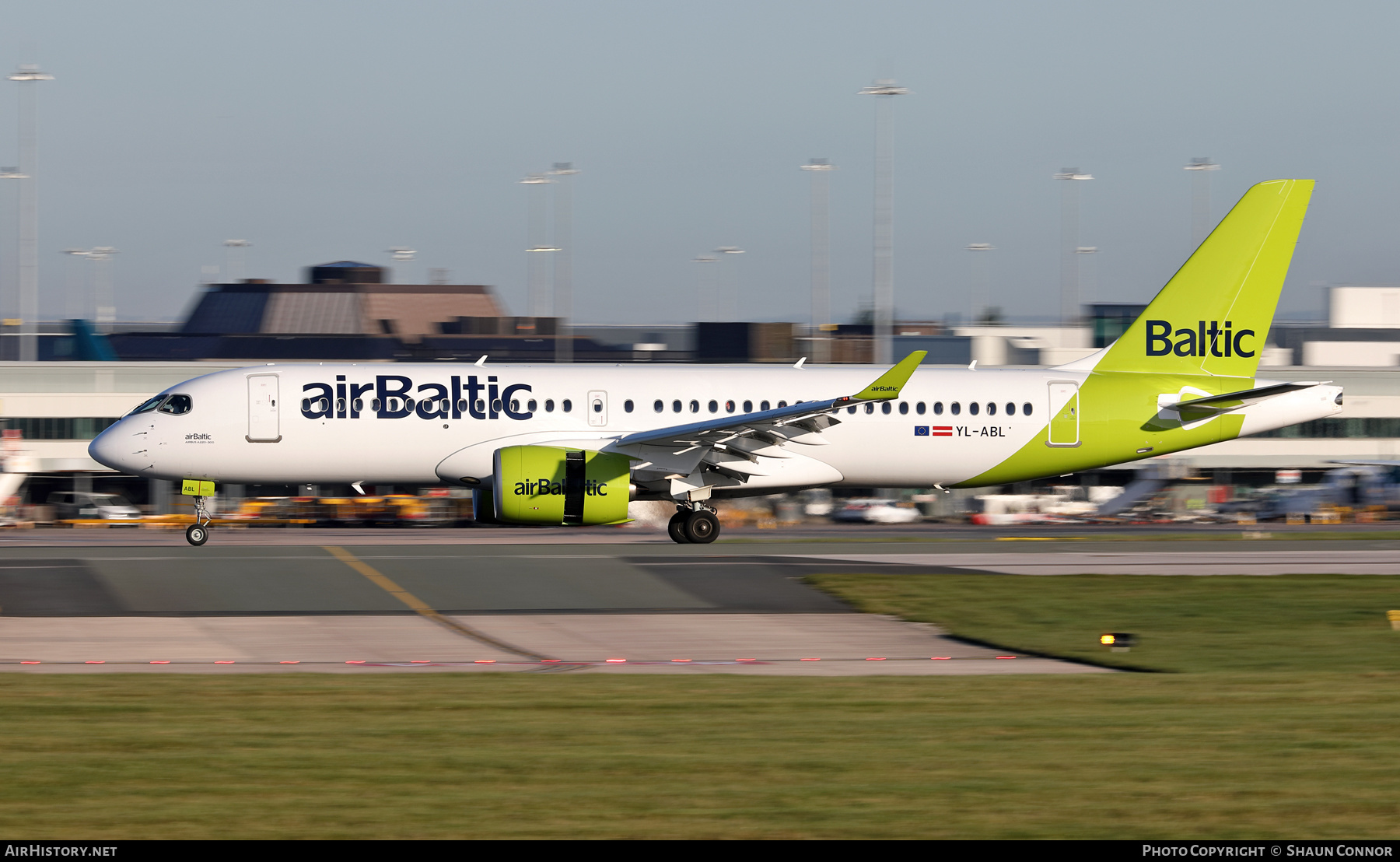 Aircraft Photo of YL-ABL | Airbus A220-371 (BD-500-1A11) | AirBaltic | AirHistory.net #561855