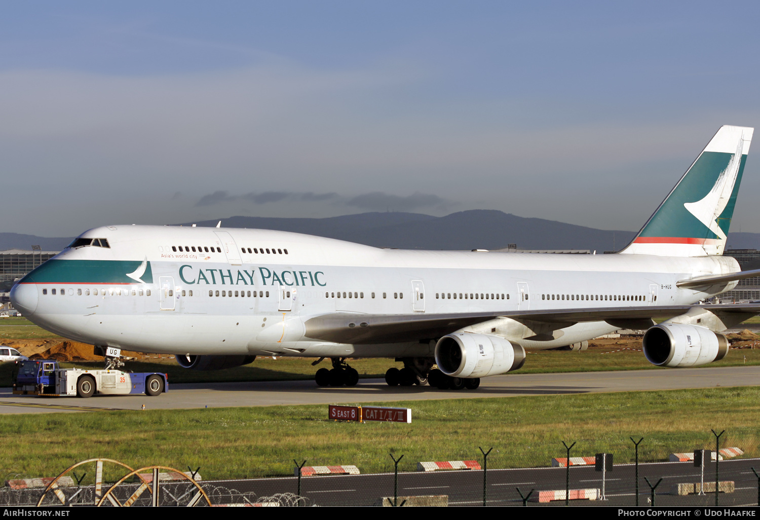 Aircraft Photo of B-HUG | Boeing 747-467 | Cathay Pacific Airways | AirHistory.net #561872