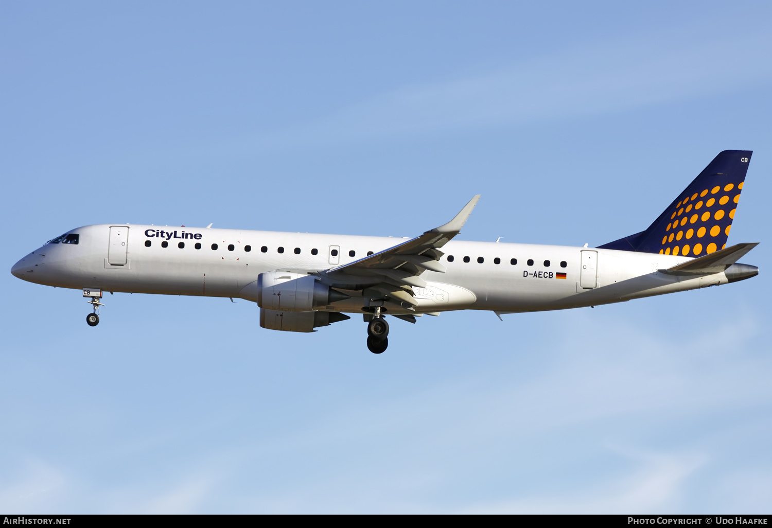 Aircraft Photo of D-AECB | Embraer 190LR (ERJ-190-100LR) | Lufthansa CityLine | AirHistory.net #561875