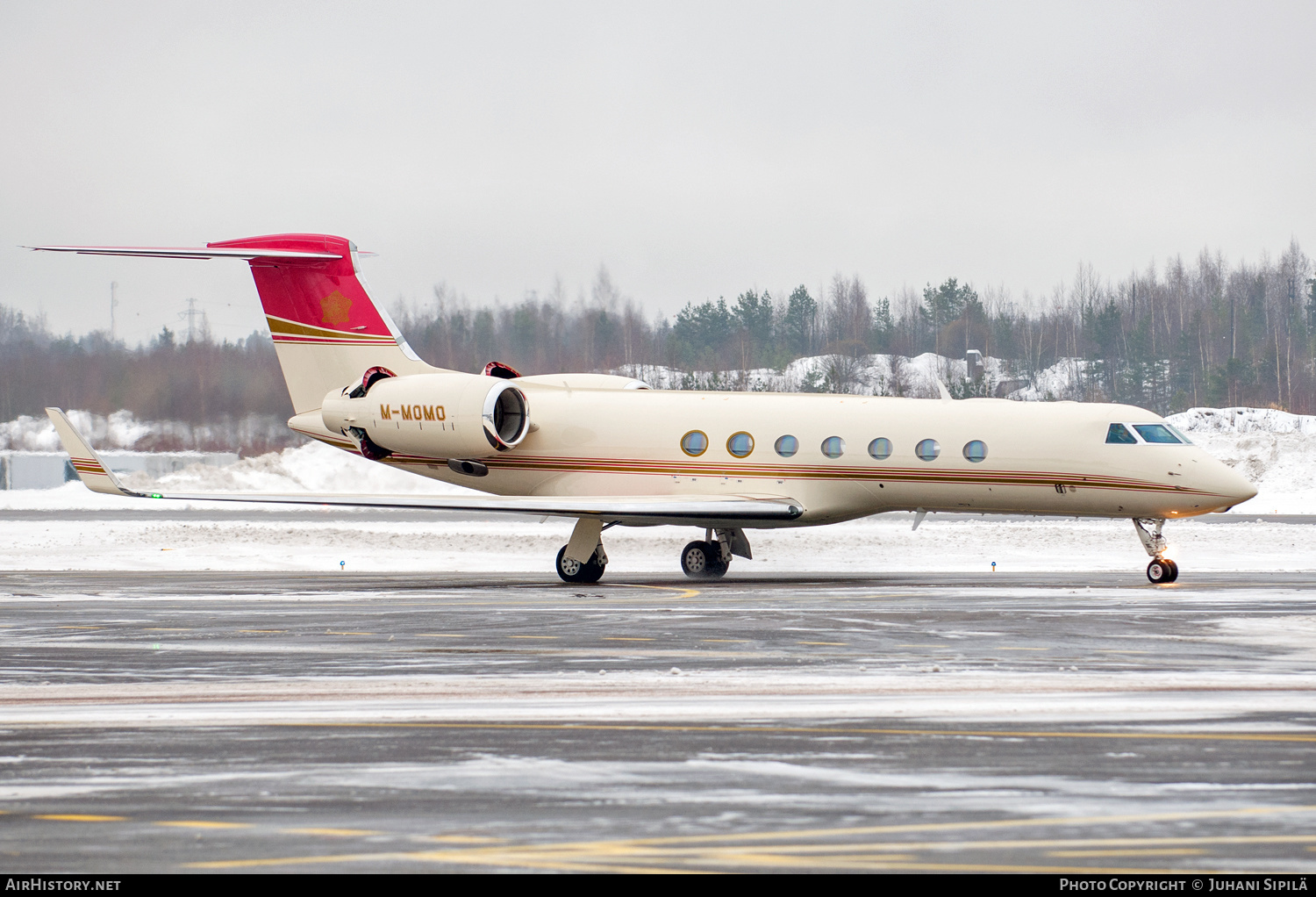 Aircraft Photo of M-MOMO | Gulfstream Aerospace G-V-SP Gulfstream G550 | AirHistory.net #561956