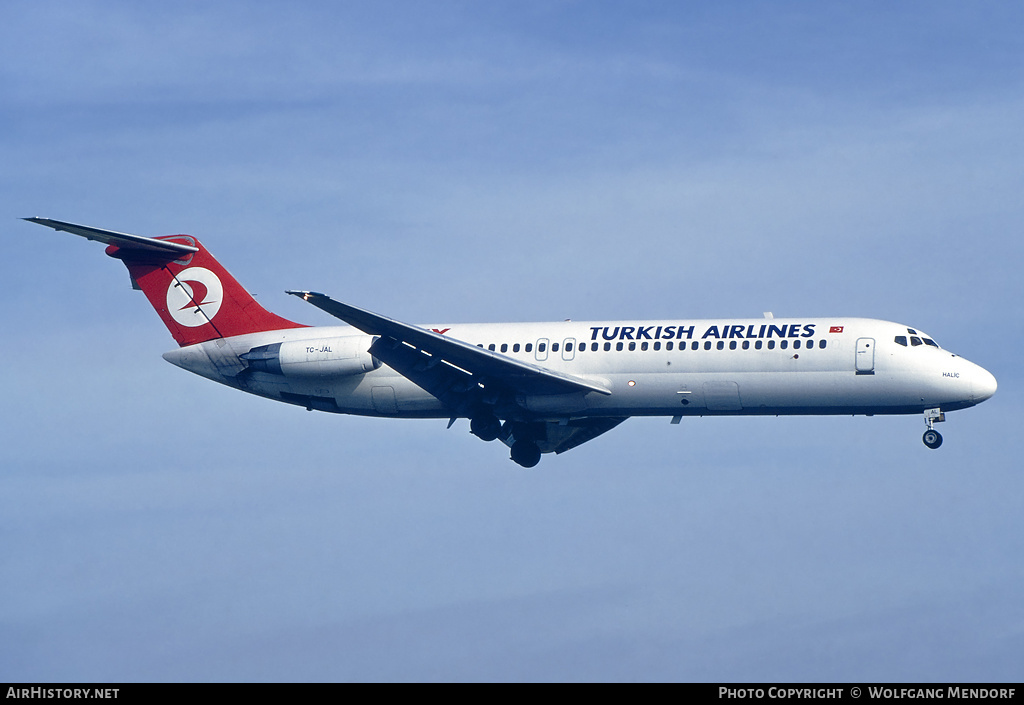 Aircraft Photo of TC-JAL | McDonnell Douglas DC-9-32 | THY Türk Hava Yolları - Turkish Airlines | AirHistory.net #562027