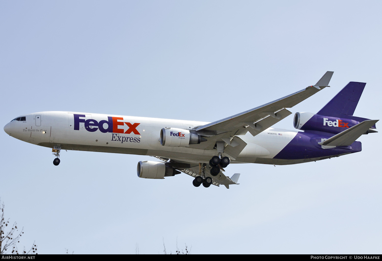 Aircraft Photo of N587FE | McDonnell Douglas MD-11/F | FedEx Express | AirHistory.net #562097