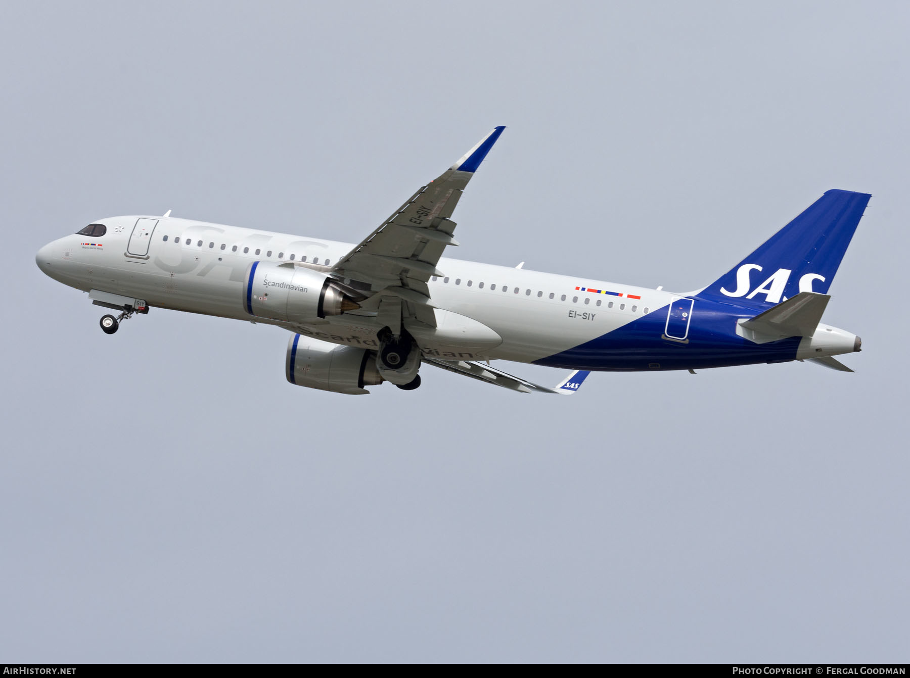 Aircraft Photo of EI-SIY | Airbus A320-251N | Scandinavian Airlines - SAS | AirHistory.net #562118