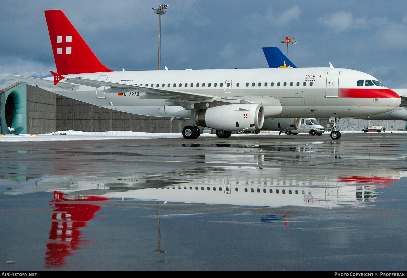 Aircraft Photo of D-APAB | Airbus A319-132 | PrivatAir | AirHistory.net #562135