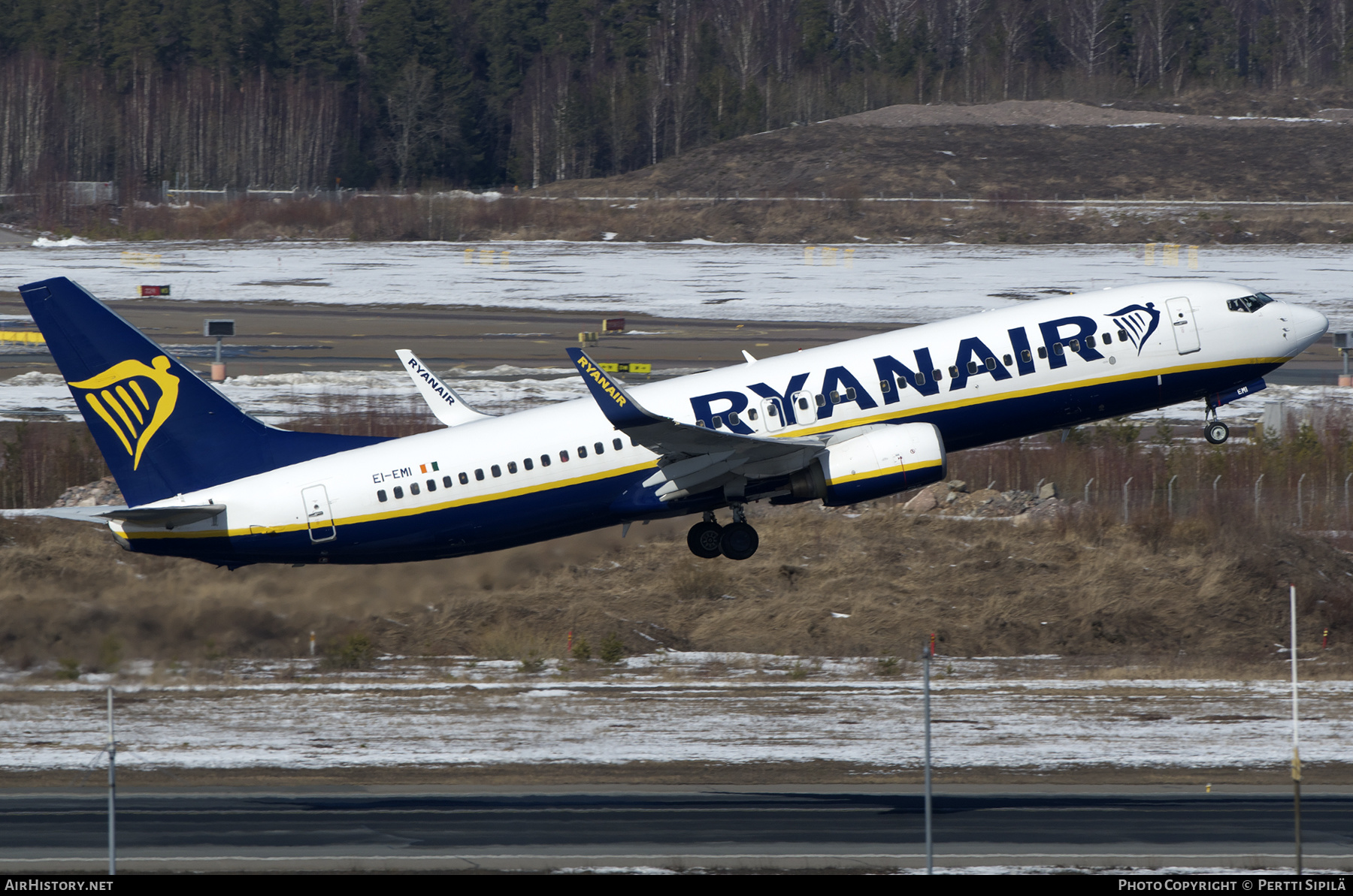 Aircraft Photo of EI-EMI | Boeing 737-8AS | Ryanair | AirHistory.net #562138