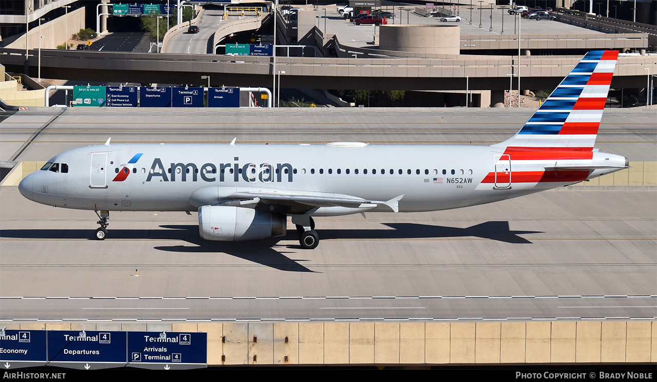 Aircraft Photo of N652AW | Airbus A320-232 | American Airlines | AirHistory.net #562163