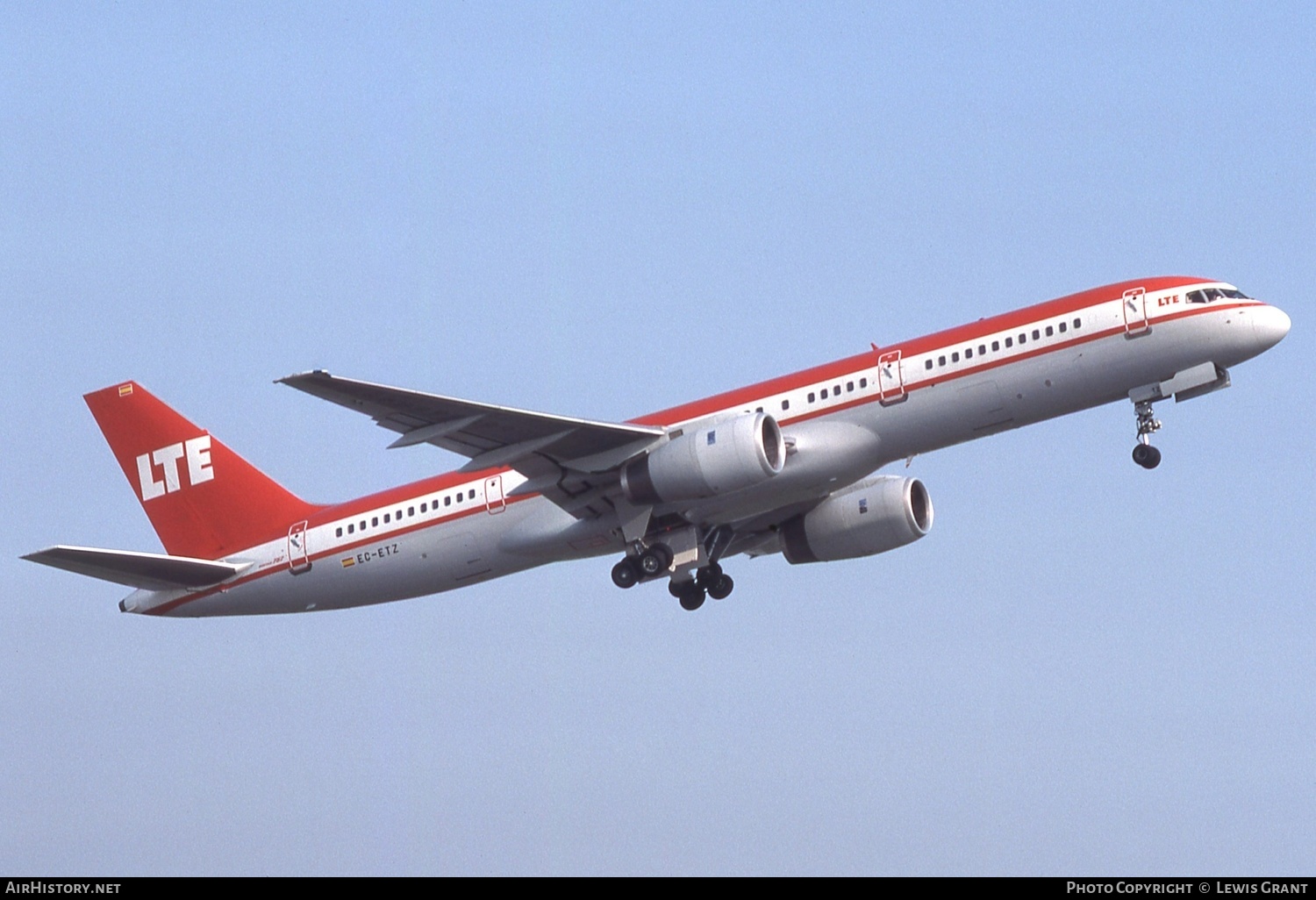 Aircraft Photo of EC-ETZ | Boeing 757-225 | LTE International Airways | AirHistory.net #562174