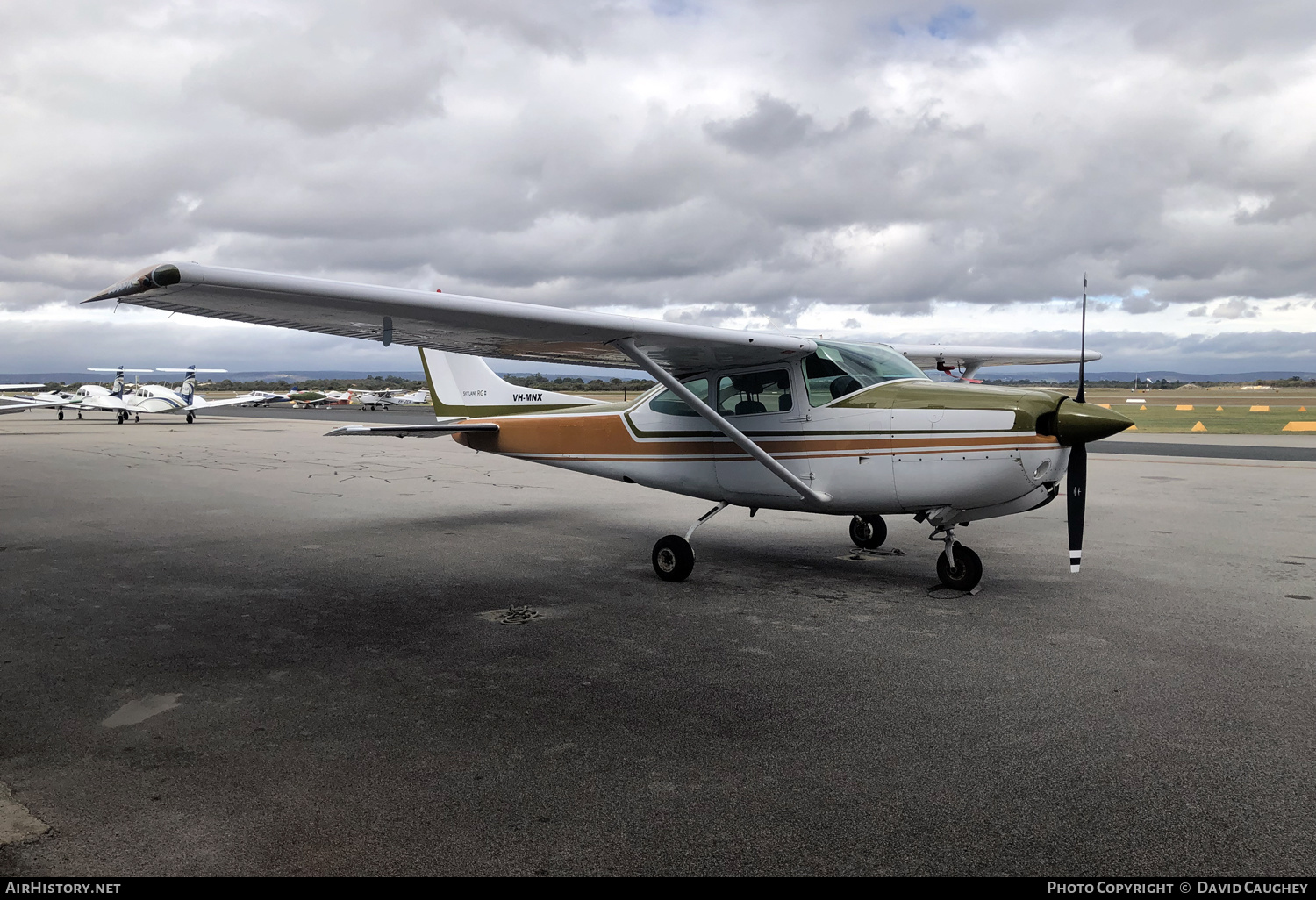 Aircraft Photo of VH-MNX | Cessna R182 Skylane RG II | AirHistory.net #562312