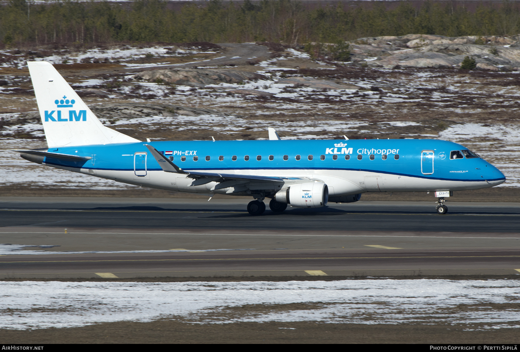 Aircraft Photo of PH-EXX | Embraer 175STD (ERJ-170-200STD) | KLM Cityhopper | AirHistory.net #562330