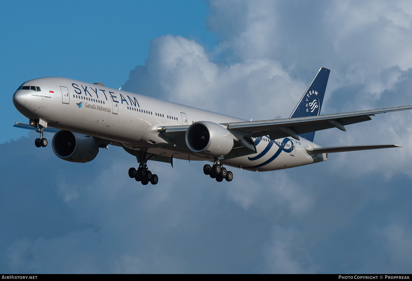 Aircraft Photo of PK-GII | Boeing 777-3U3/ER | Garuda Indonesia | AirHistory.net #562357