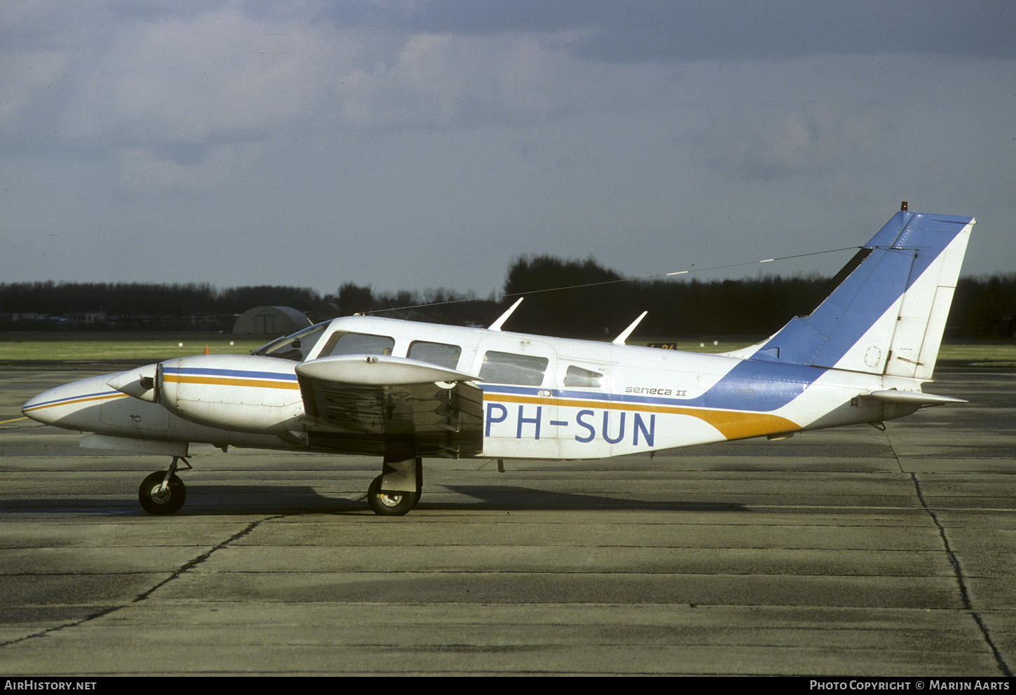 Aircraft Photo of PH-SUN | Piper PA-34-200T Seneca II | AirHistory.net #562413