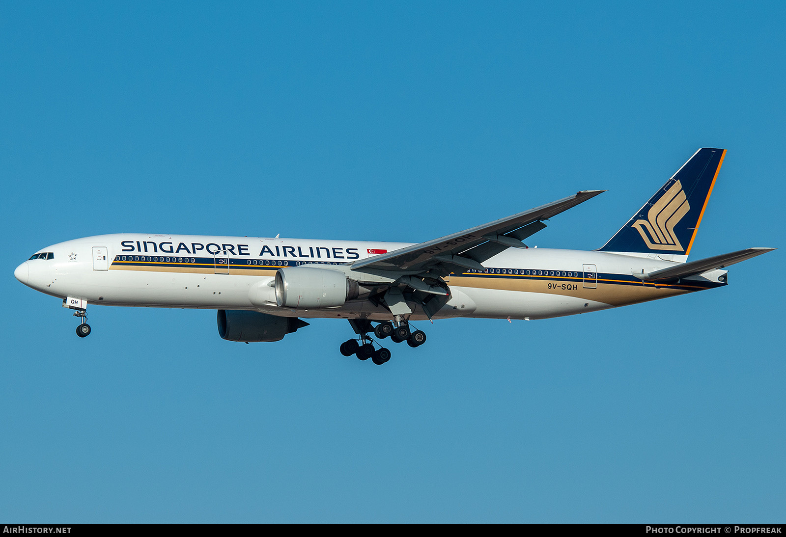 Aircraft Photo of 9V-SQH | Boeing 777-212/ER | Singapore Airlines | AirHistory.net #562442