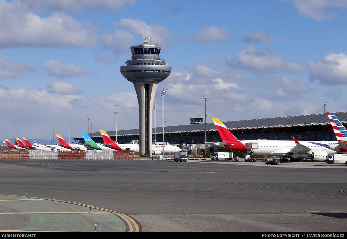 Airport photo of Madrid - Adolfo Suarez / Barajas (LEMD / MAD) in Spain | AirHistory.net #562448