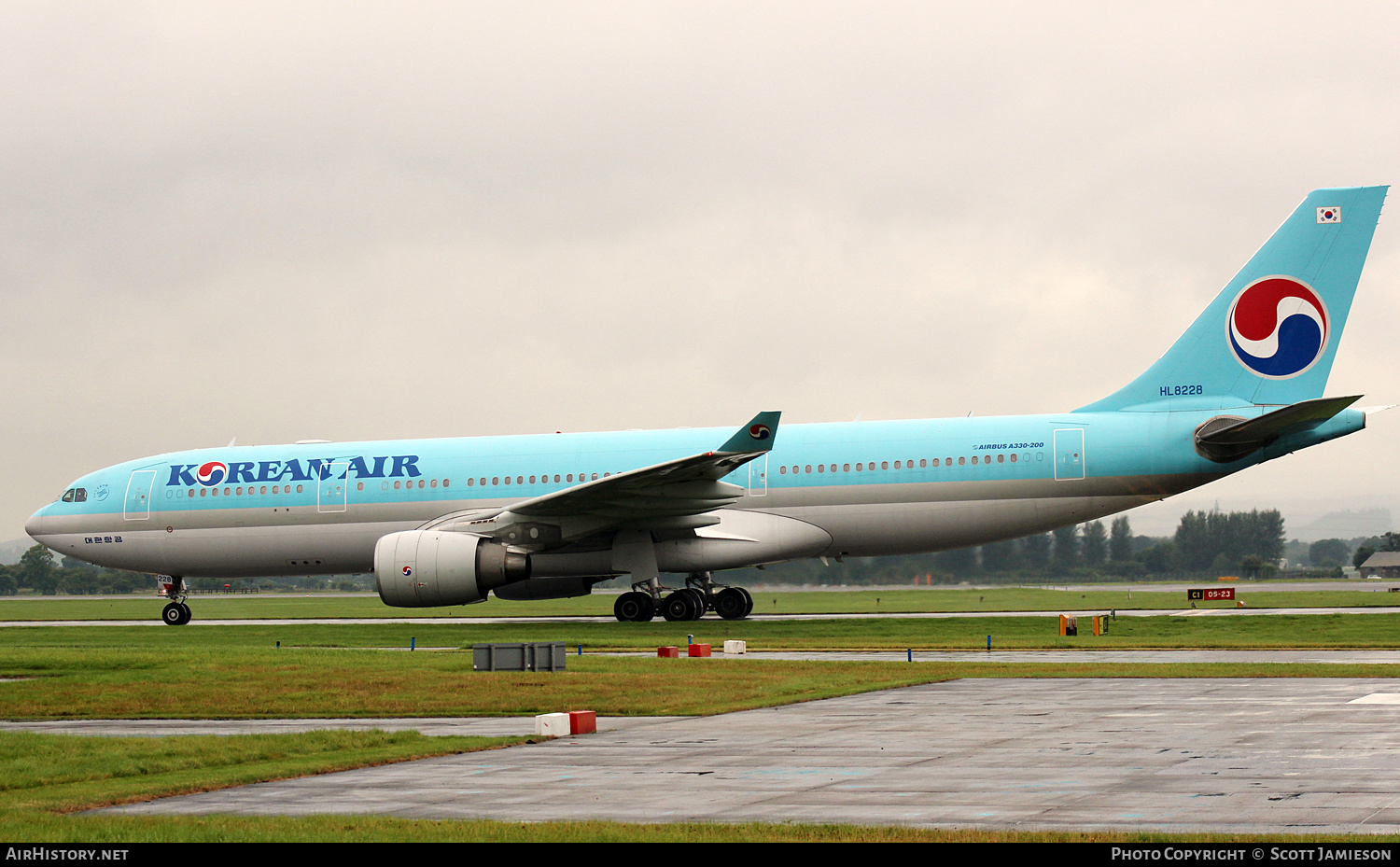 Aircraft Photo of HL8228 | Airbus A330-223 | Korean Air | AirHistory.net #562545