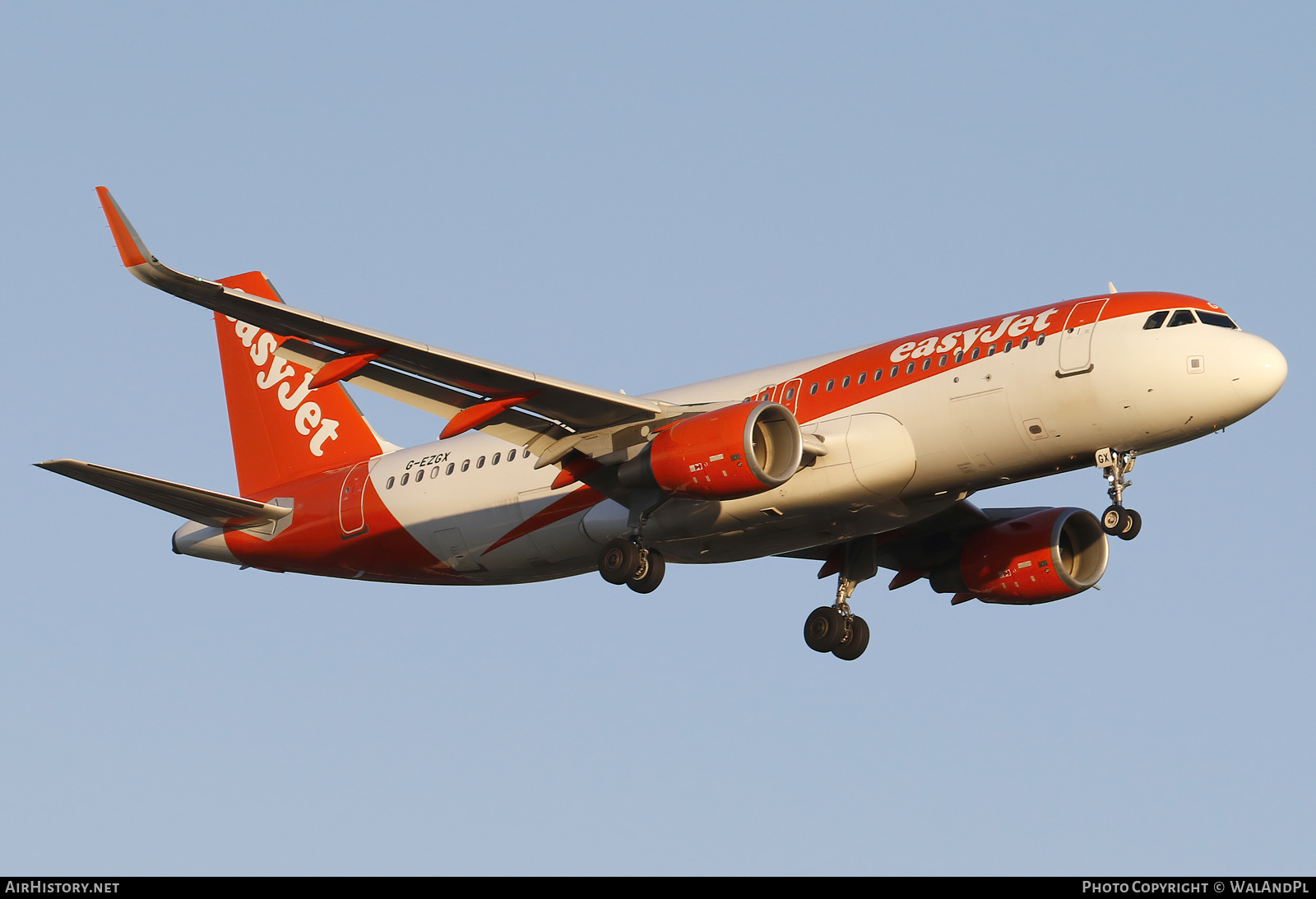 Aircraft Photo of G-EZGX | Airbus A320-214 | EasyJet | AirHistory.net #562692