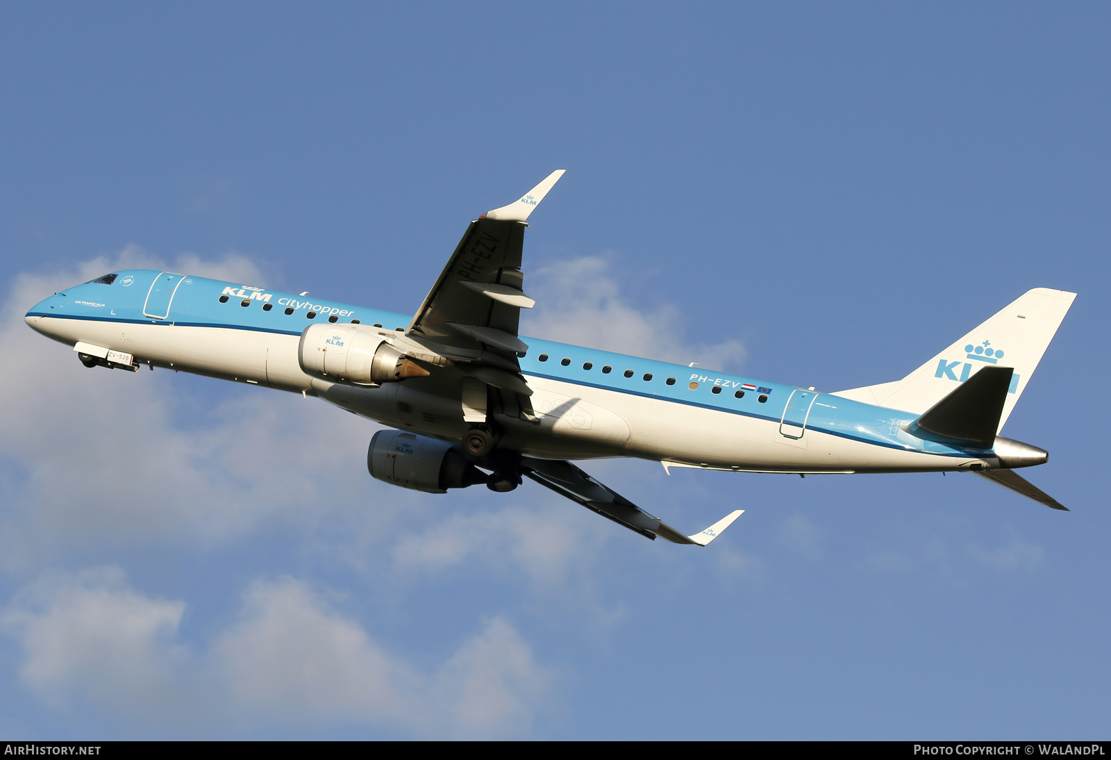 Aircraft Photo of PH-EZV | Embraer 190STD (ERJ-190-100STD) | KLM Cityhopper | AirHistory.net #562697