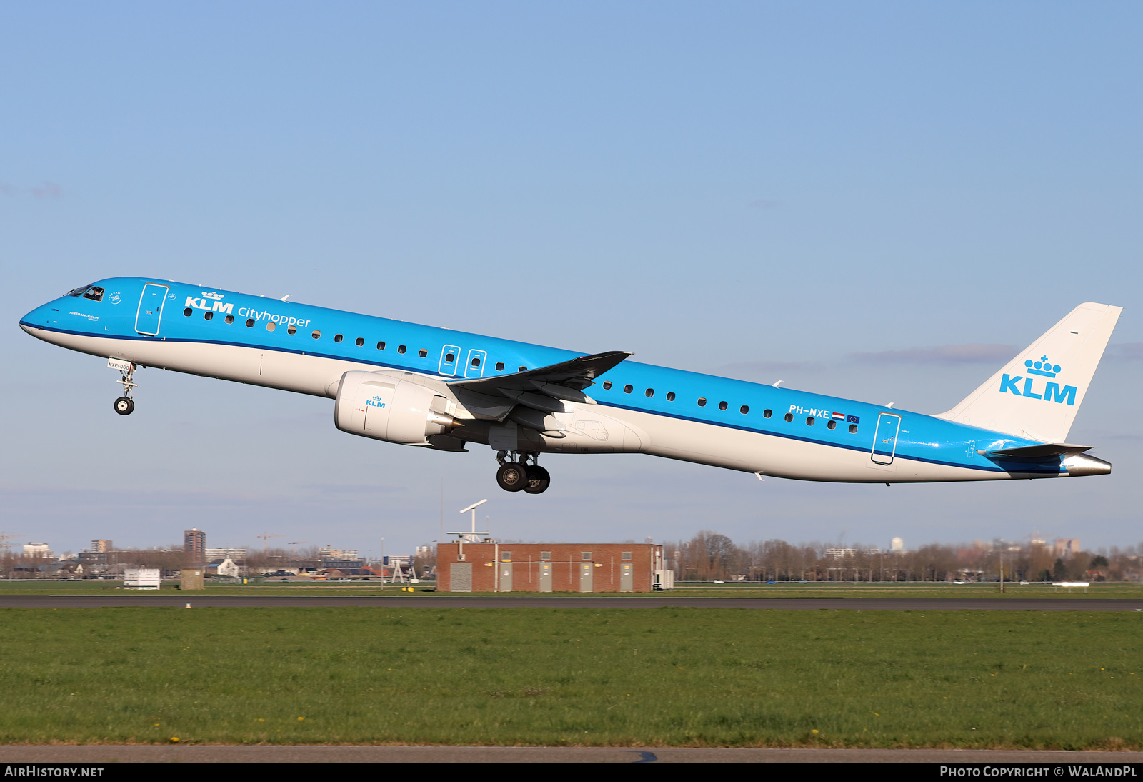 Aircraft Photo of PH-NXE | Embraer 195-E2 (ERJ-190-400) | KLM Cityhopper | AirHistory.net #562715