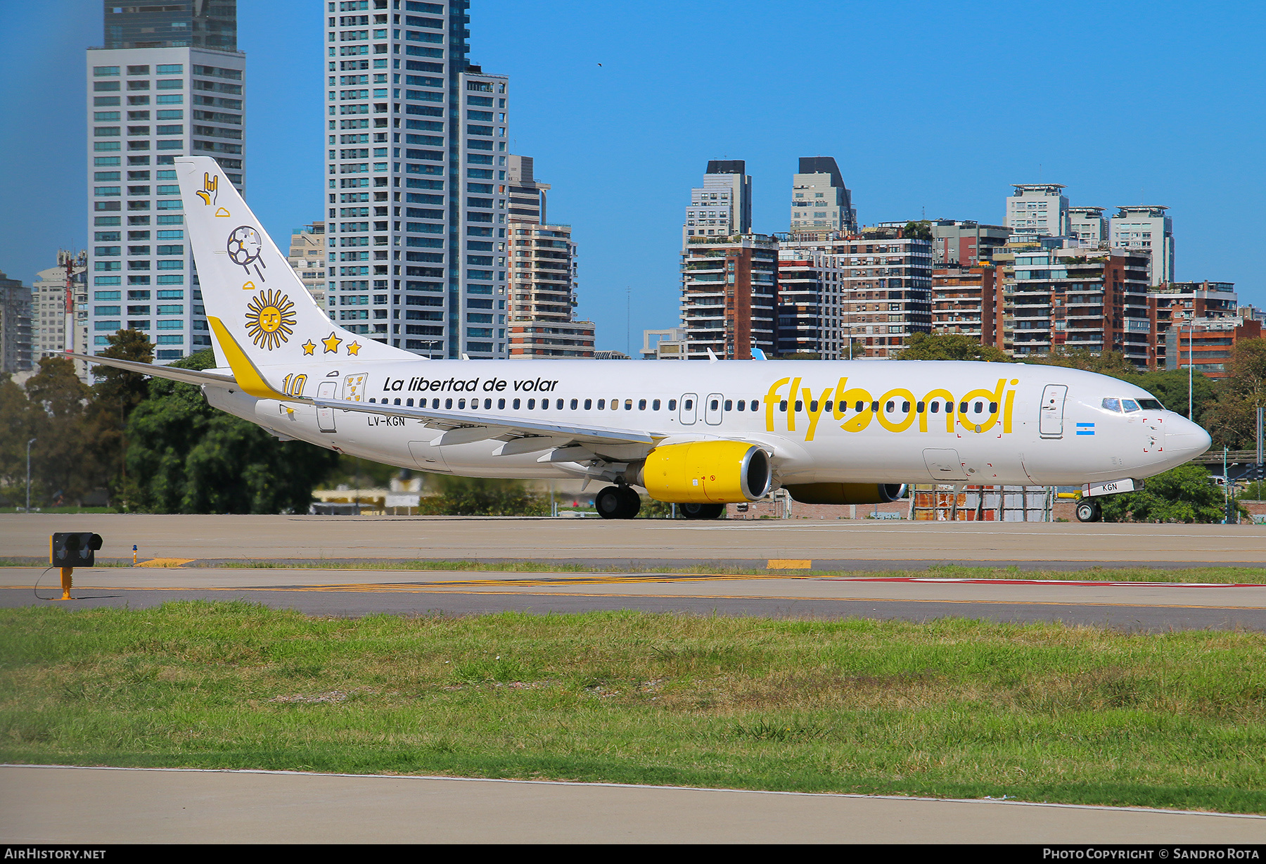 Aircraft Photo of LV-KGN | Boeing 737-8HX | FlyBondi | AirHistory.net #562751