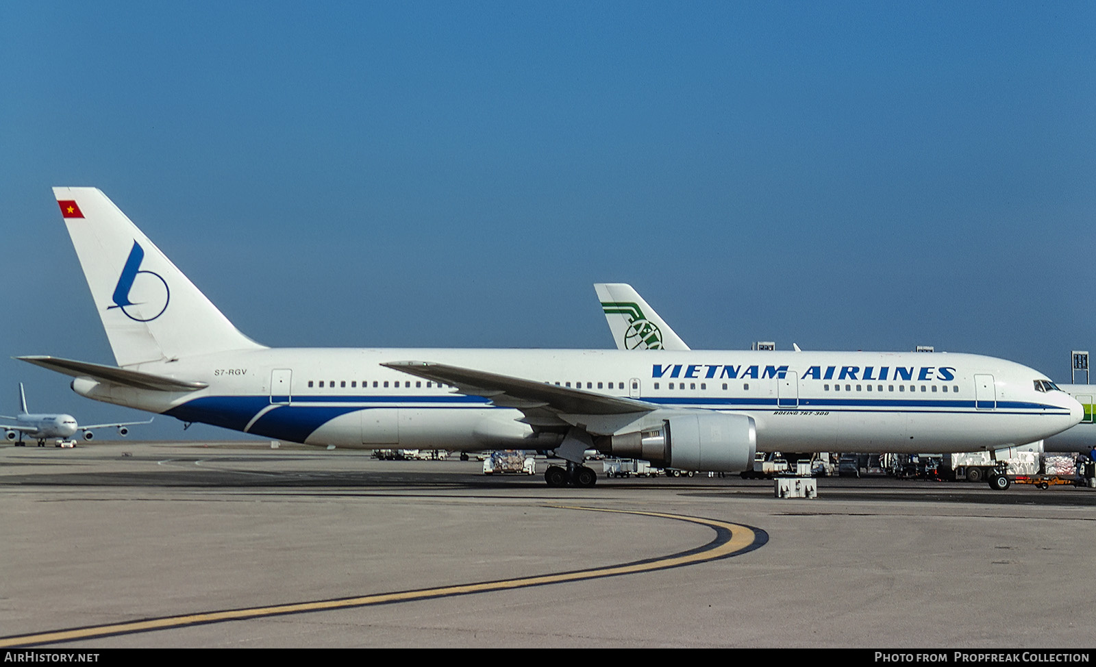 Aircraft Photo of S7-RGV | Boeing 767-324/ER | Vietnam Airlines | AirHistory.net #562757